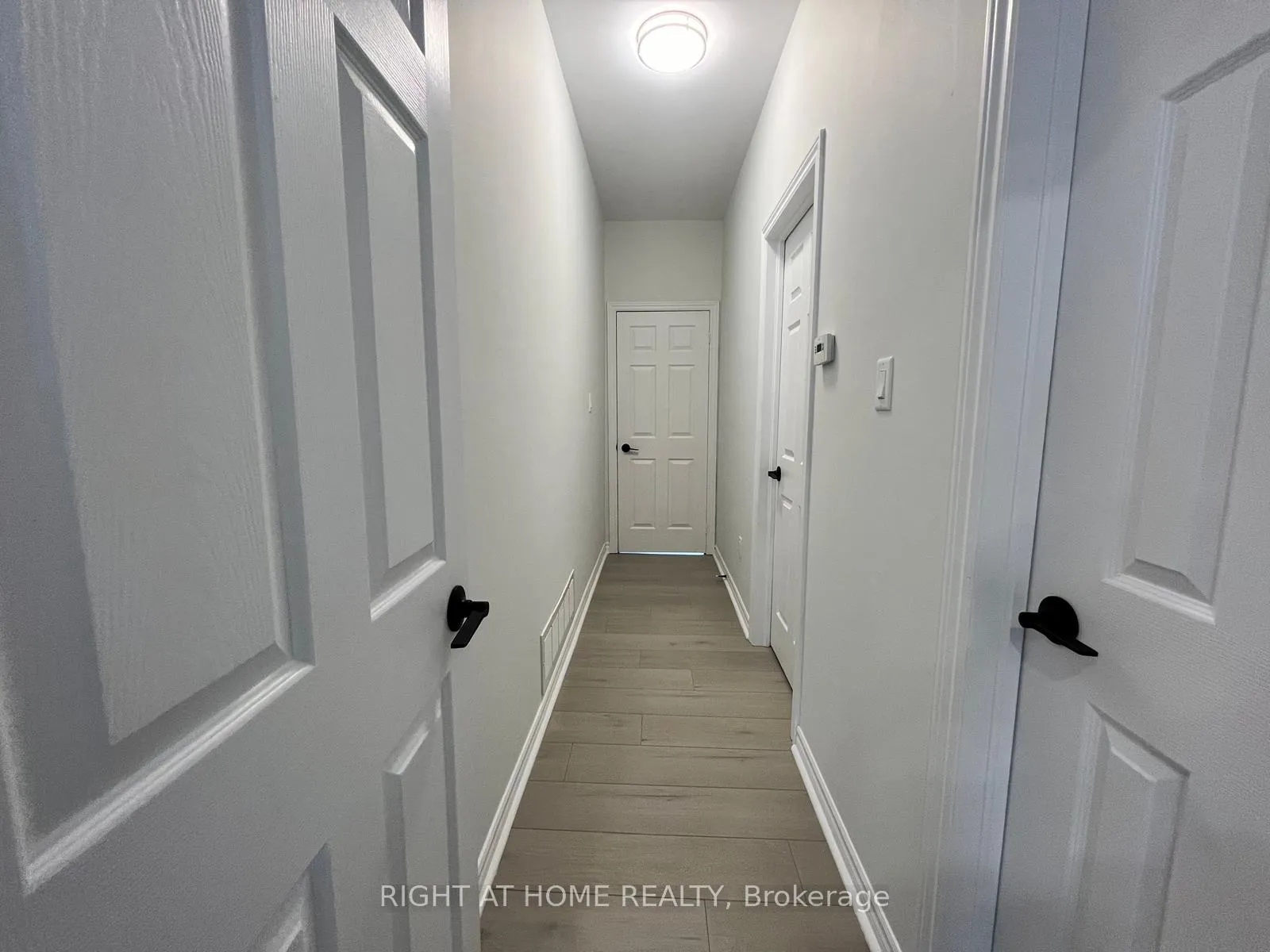 Photo 17 of 63 Jessica Drive, Barrie, Painswick South — HOMEH