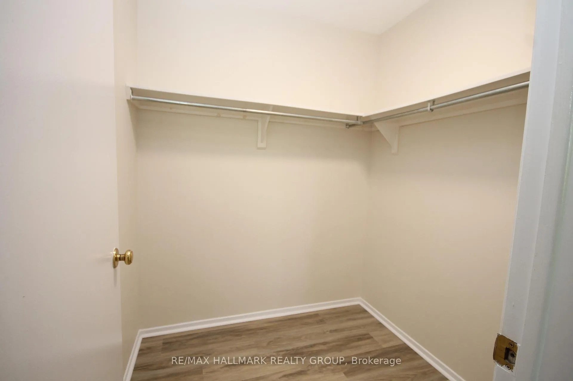 Photo 9 of Unit 311, 268 Lorry Greenberg Drive, Ottawa, Hunt Club Park/Greenboro — HOMEH