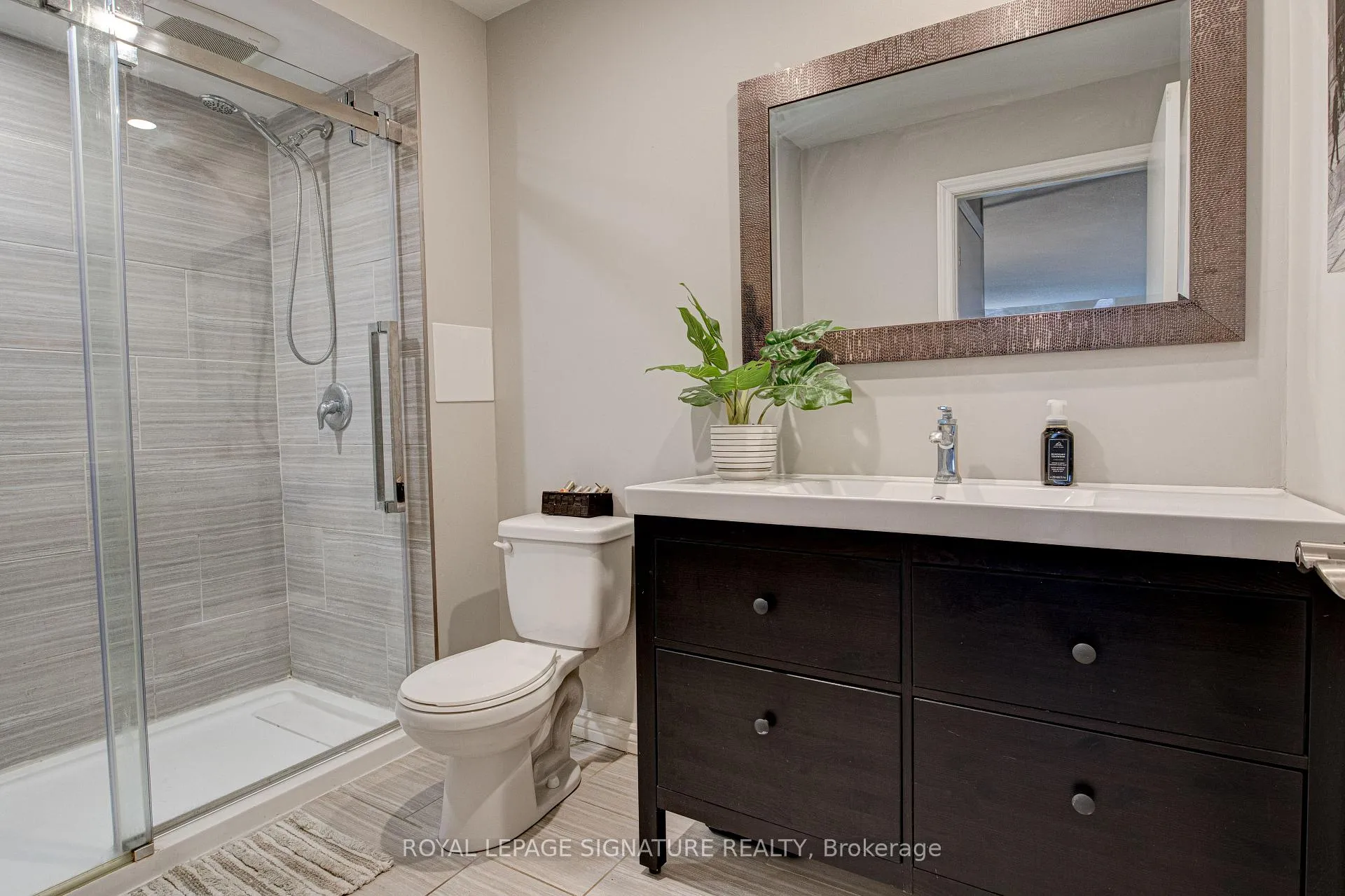 Photo 7 of Unit 12, 14 Williamsburg Road, Kitchener — HOMEH