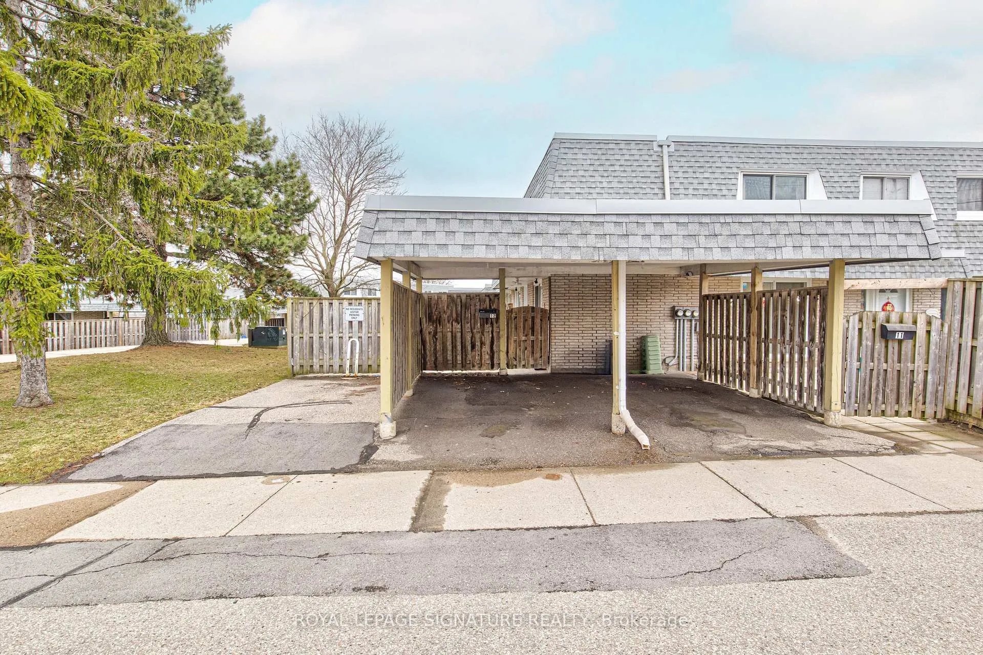Photo 24 of Unit 12, 14 Williamsburg Road, Kitchener — HOMEH