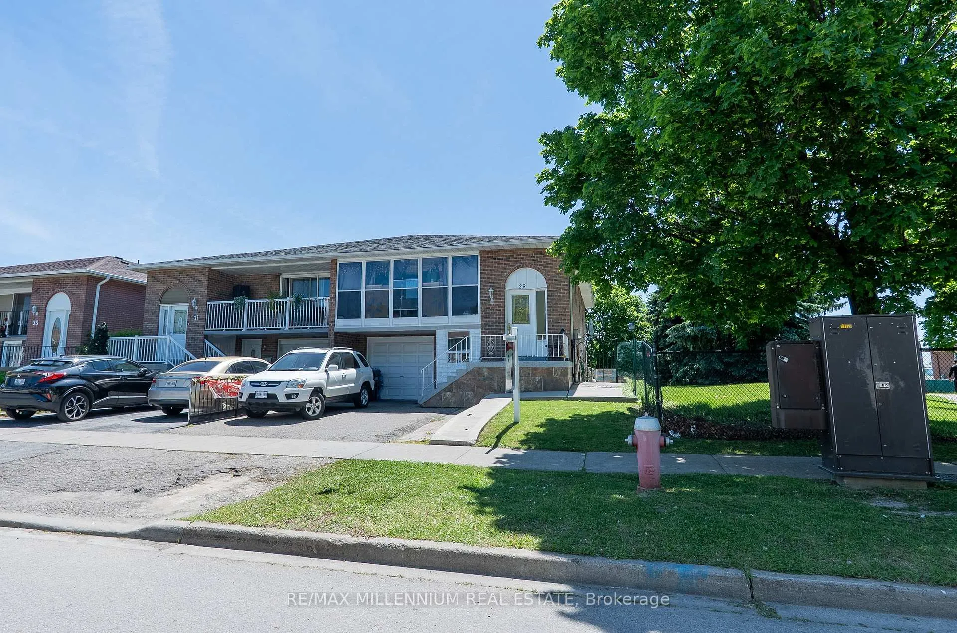 Photo 1 of 29 Major Oaks Drive, Brampton, Madoc — HOMEH