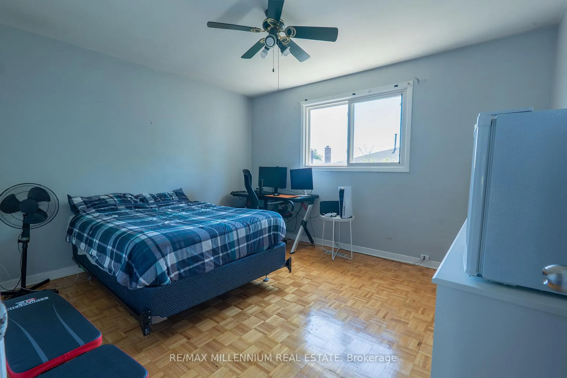 Photo 3 of 29 Major Oaks Drive, Brampton, Madoc — HOMEH