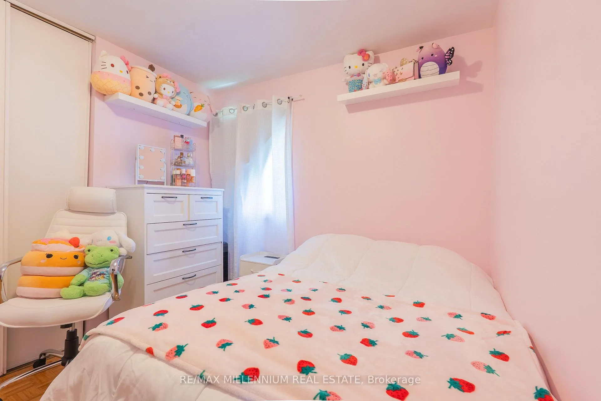 Photo 13 of 29 Major Oaks Drive, Brampton, Madoc — HOMEH