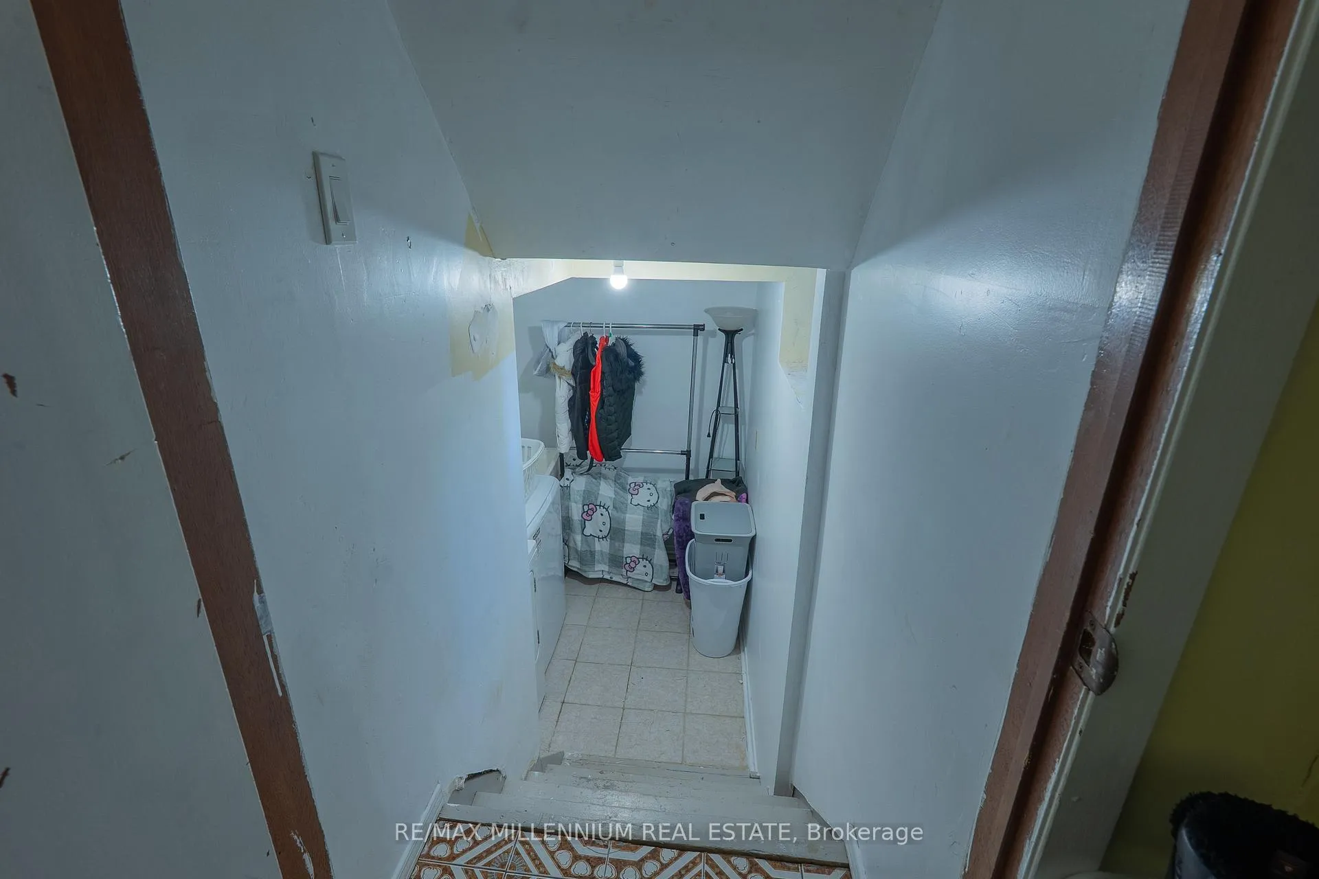 Photo 33 of 29 Major Oaks Drive, Brampton, Madoc — HOMEH
