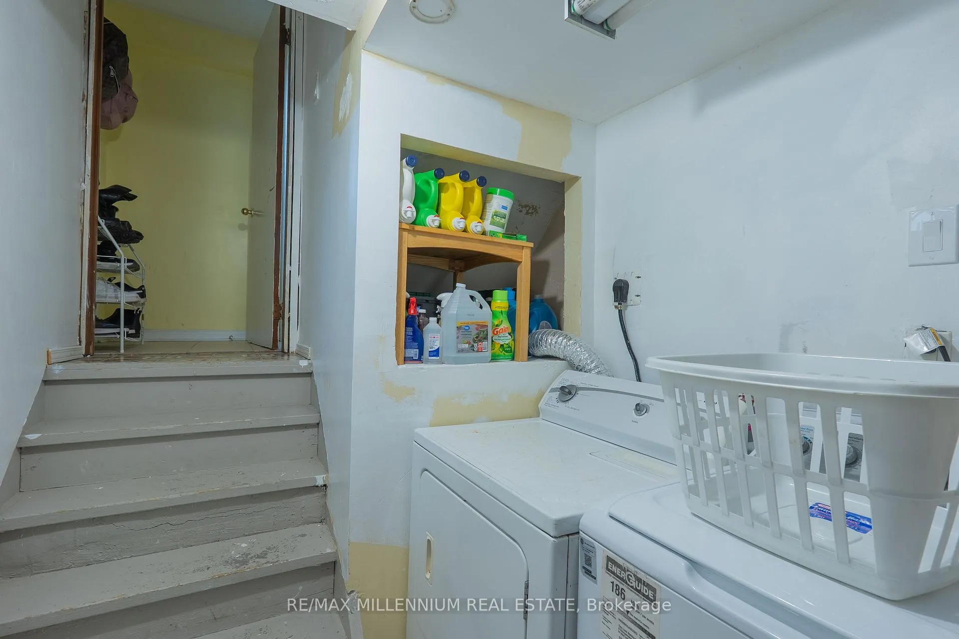 Photo 35 of 29 Major Oaks Drive, Brampton, Madoc — HOMEH