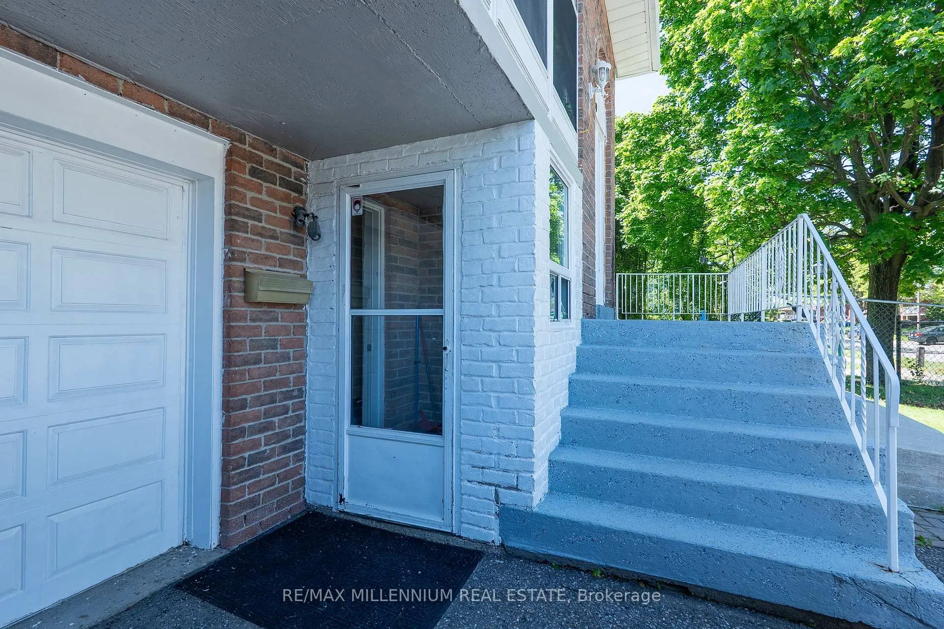 Photo 50 of 29 Major Oaks Drive, Brampton, Madoc — HOMEH