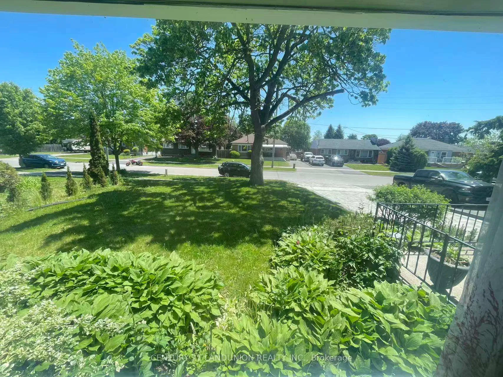 Photo 43 of 34 Grassmere Court, Oshawa, Lakeview — HOMEH