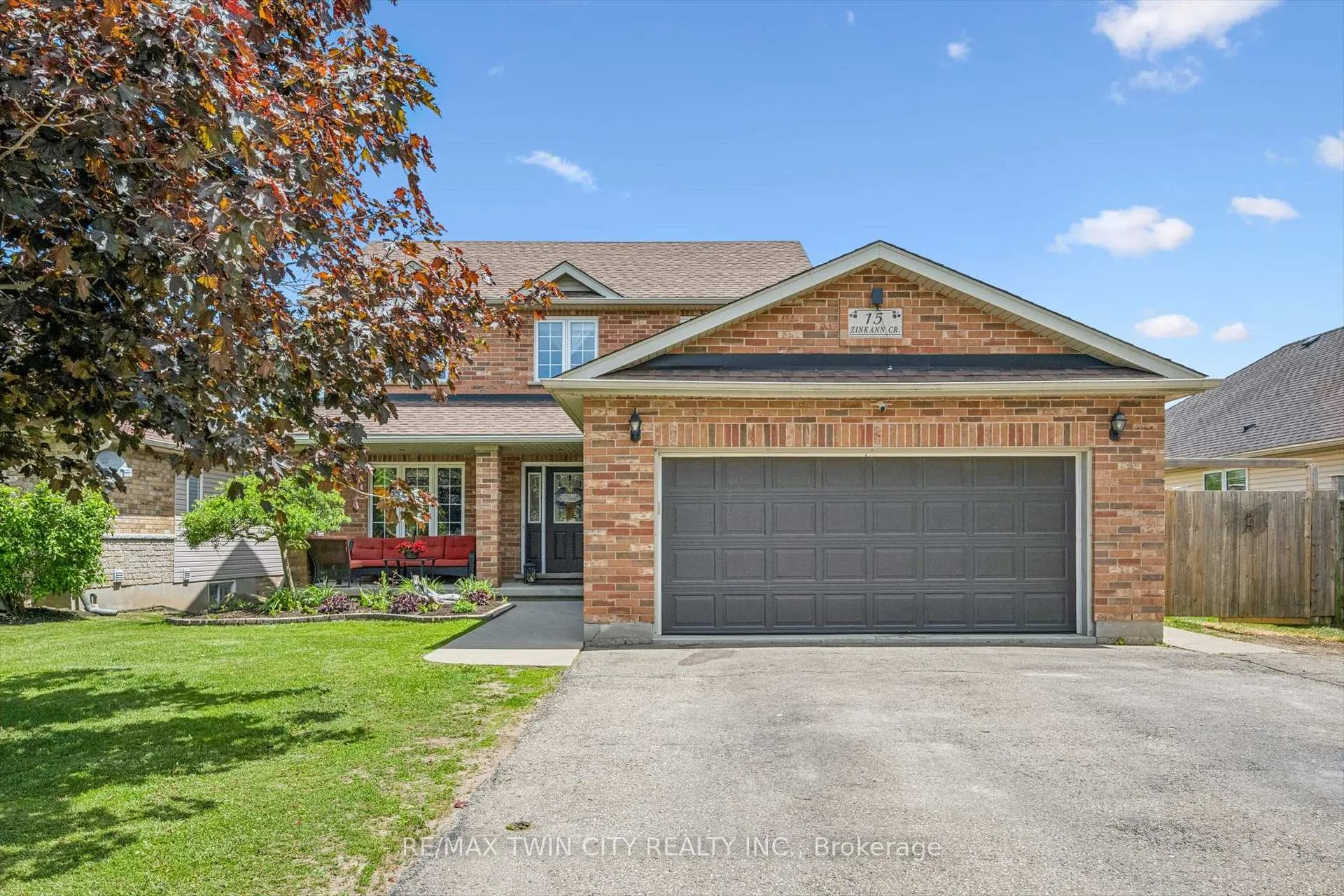 Photo 1 of 15 Zinkann Crescent, Wellesley — HOMEH