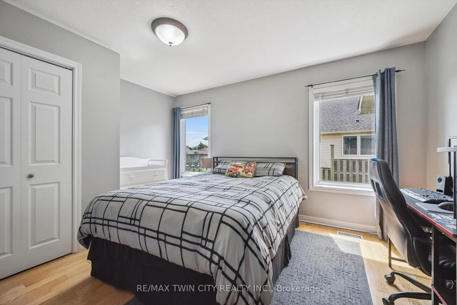 Photo 14 of 15 Zinkann Crescent, Wellesley — HOMEH