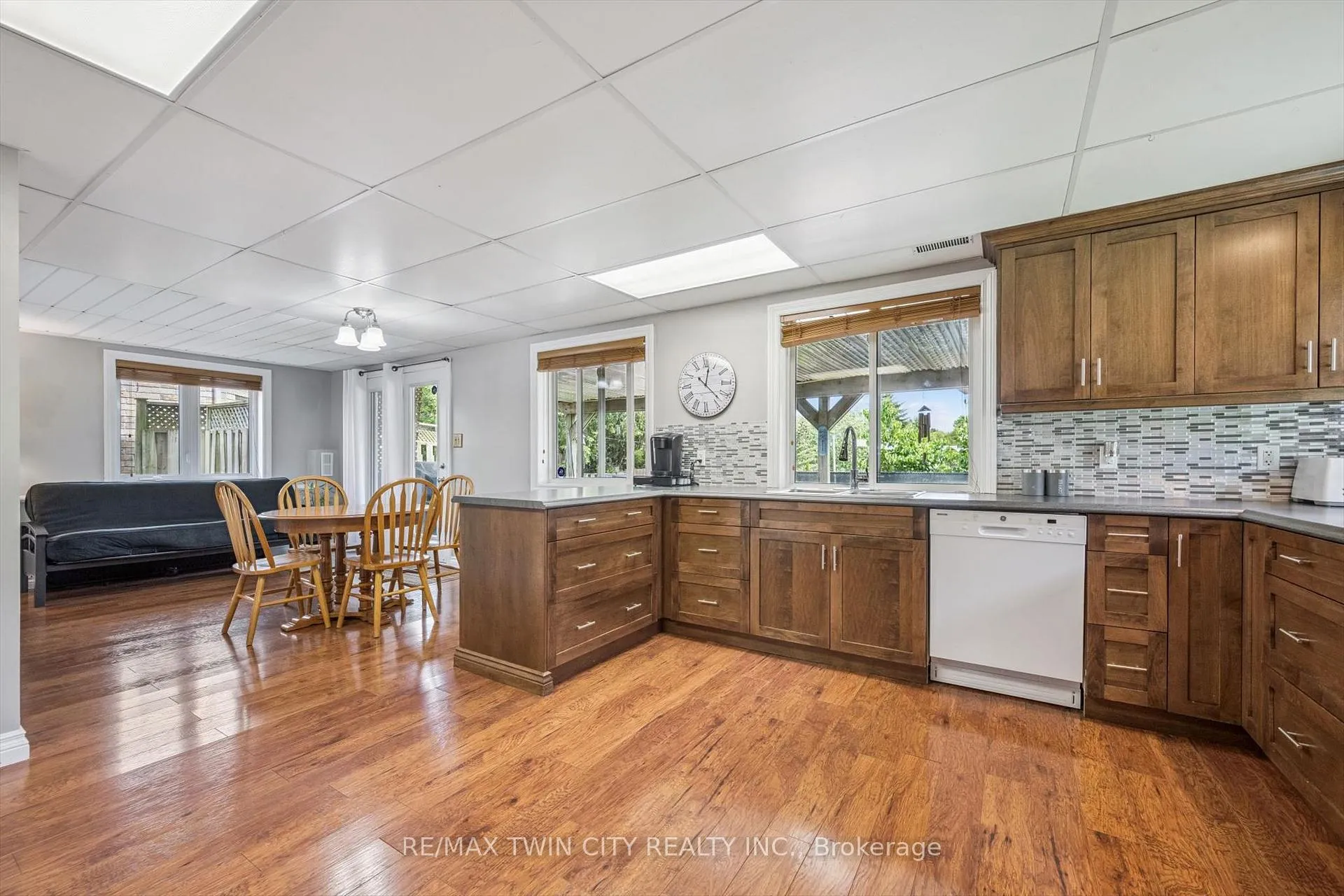 Photo 26 of 15 Zinkann Crescent, Wellesley — HOMEH