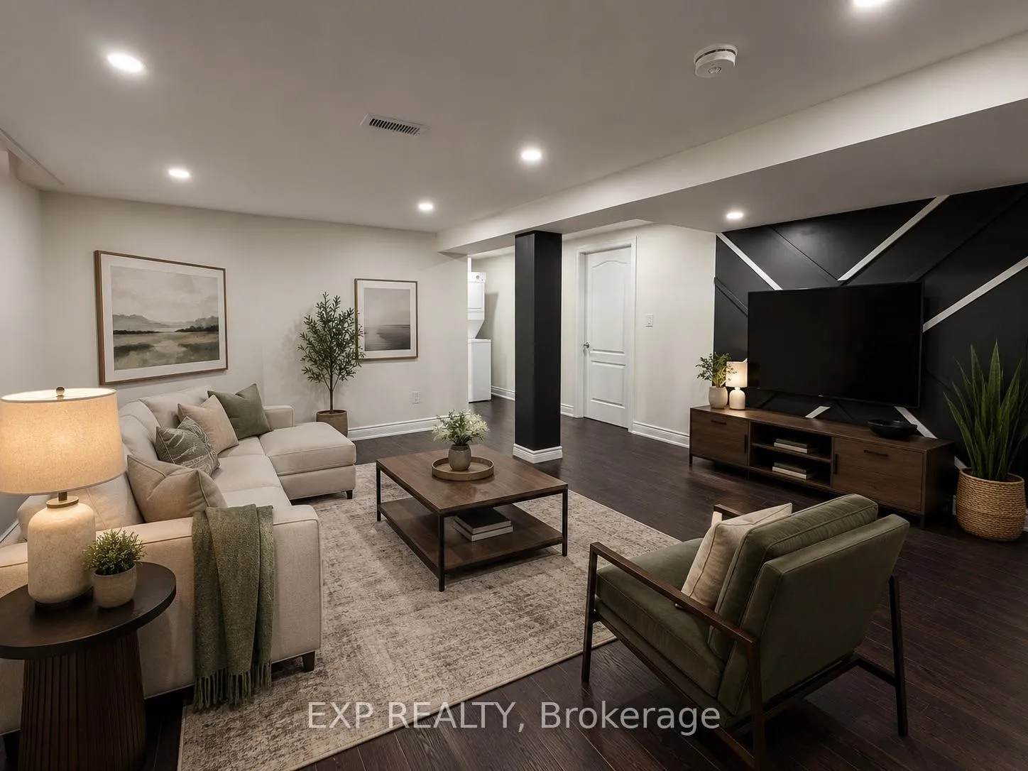 Photo 2 of Unit Bsmt, 1230 Jonathan Drive, Oakville, Clearview — HOMEH