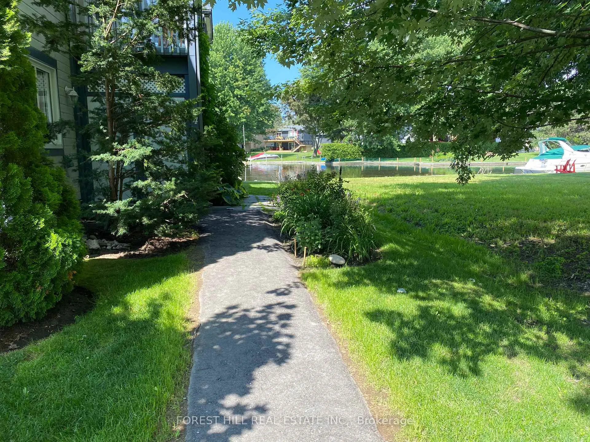Photo 4 of Unit 2-4, 10 Laguna Parkway, Ramara, Brechin — HOMEH