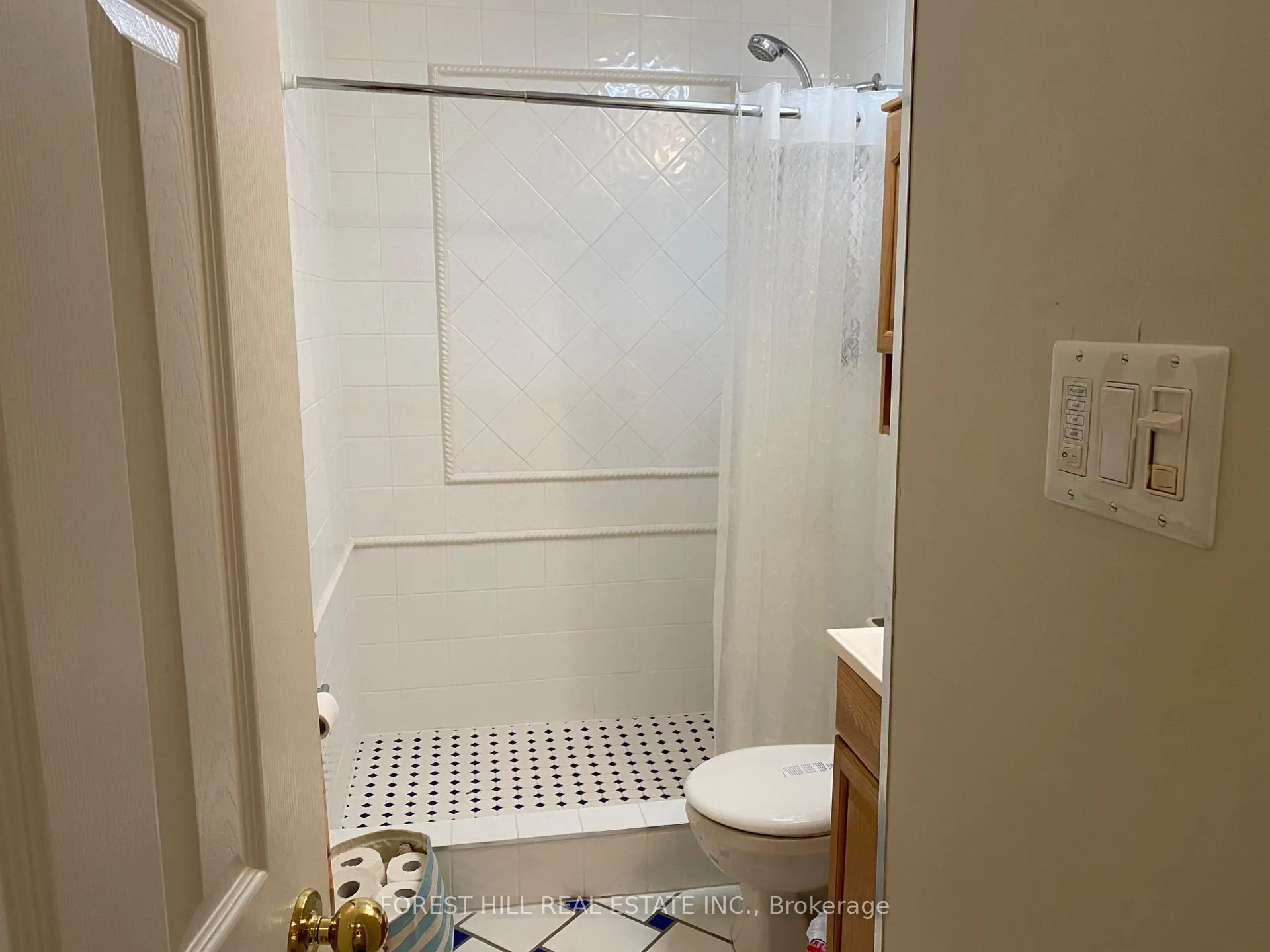 Photo 8 of Unit 2-4, 10 Laguna Parkway, Ramara, Brechin — HOMEH