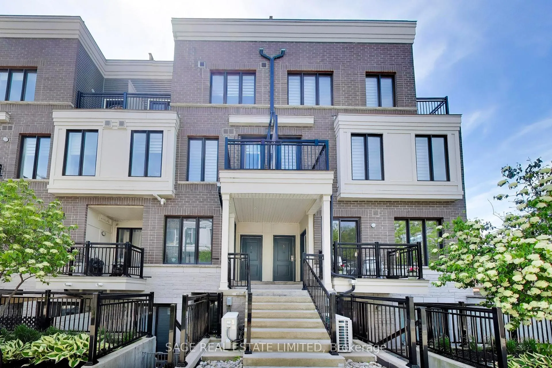 Photo 19 of Unit 2, 130 Long Branch Avenue, Etobicoke, Long Branch — HOMEH