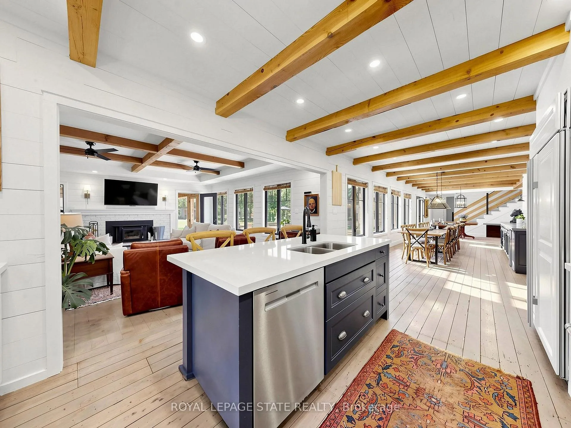 Photo 15 of 1065 Milburough Line, Hamilton, Rural Flamborough — HOMEH