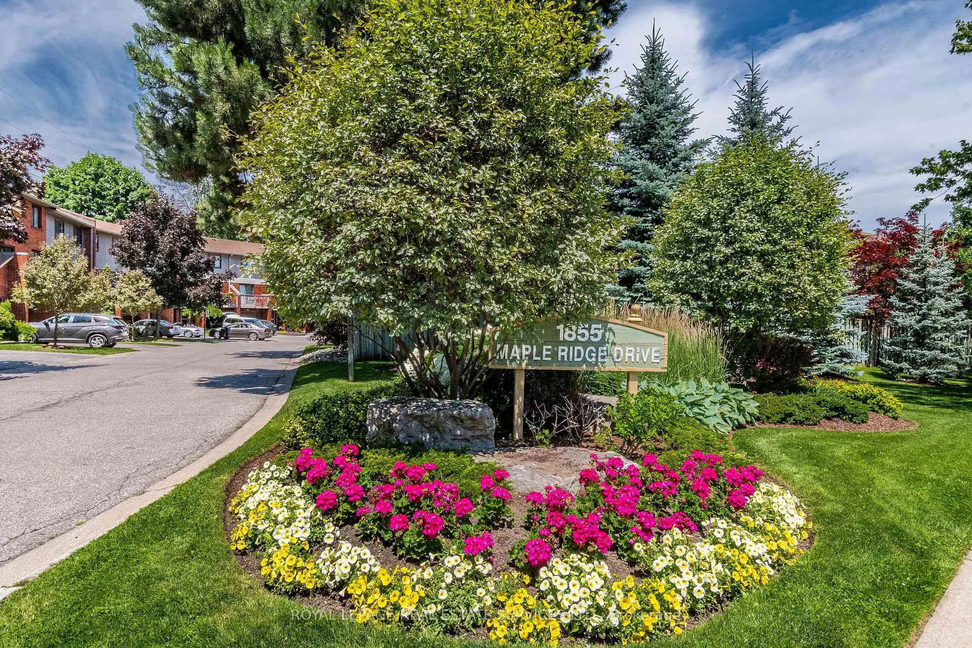 Photo 1 of Unit 35, 1855 Maple Ridge Drive, Mississauga, Rathwood — HOMEH