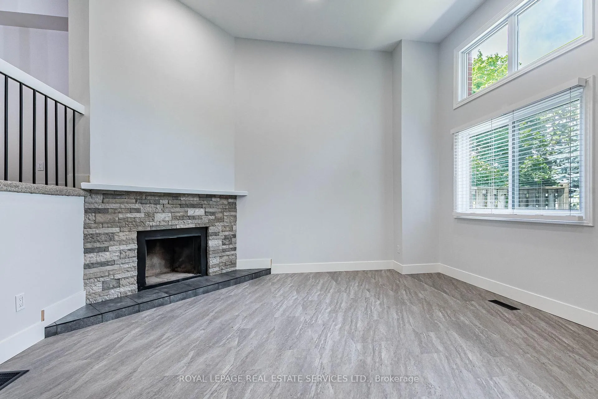 Photo 8 of Unit 35, 1855 Maple Ridge Drive, Mississauga, Rathwood — HOMEH