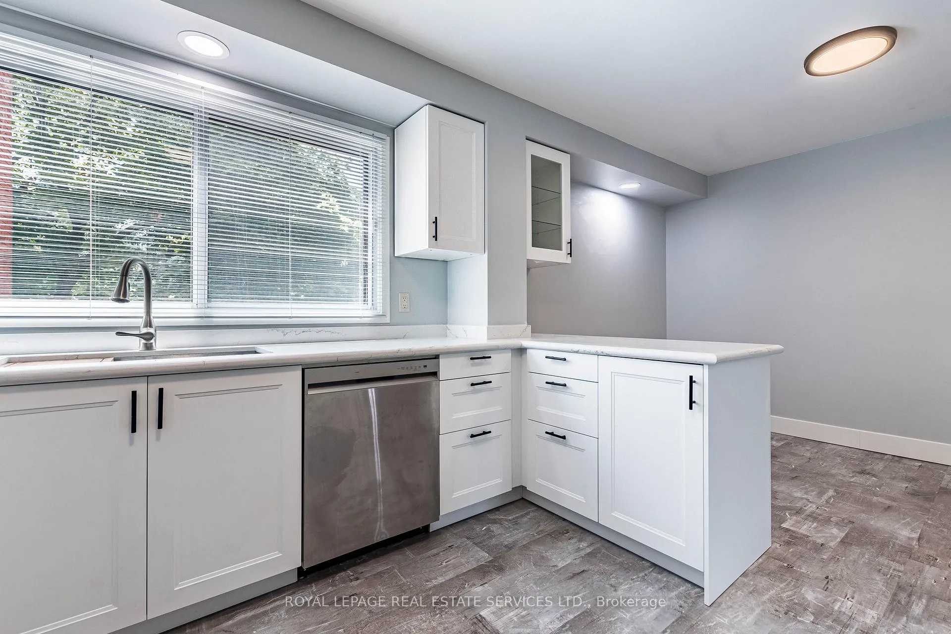 Photo 23 of Unit 35, 1855 Maple Ridge Drive, Mississauga, Rathwood — HOMEH