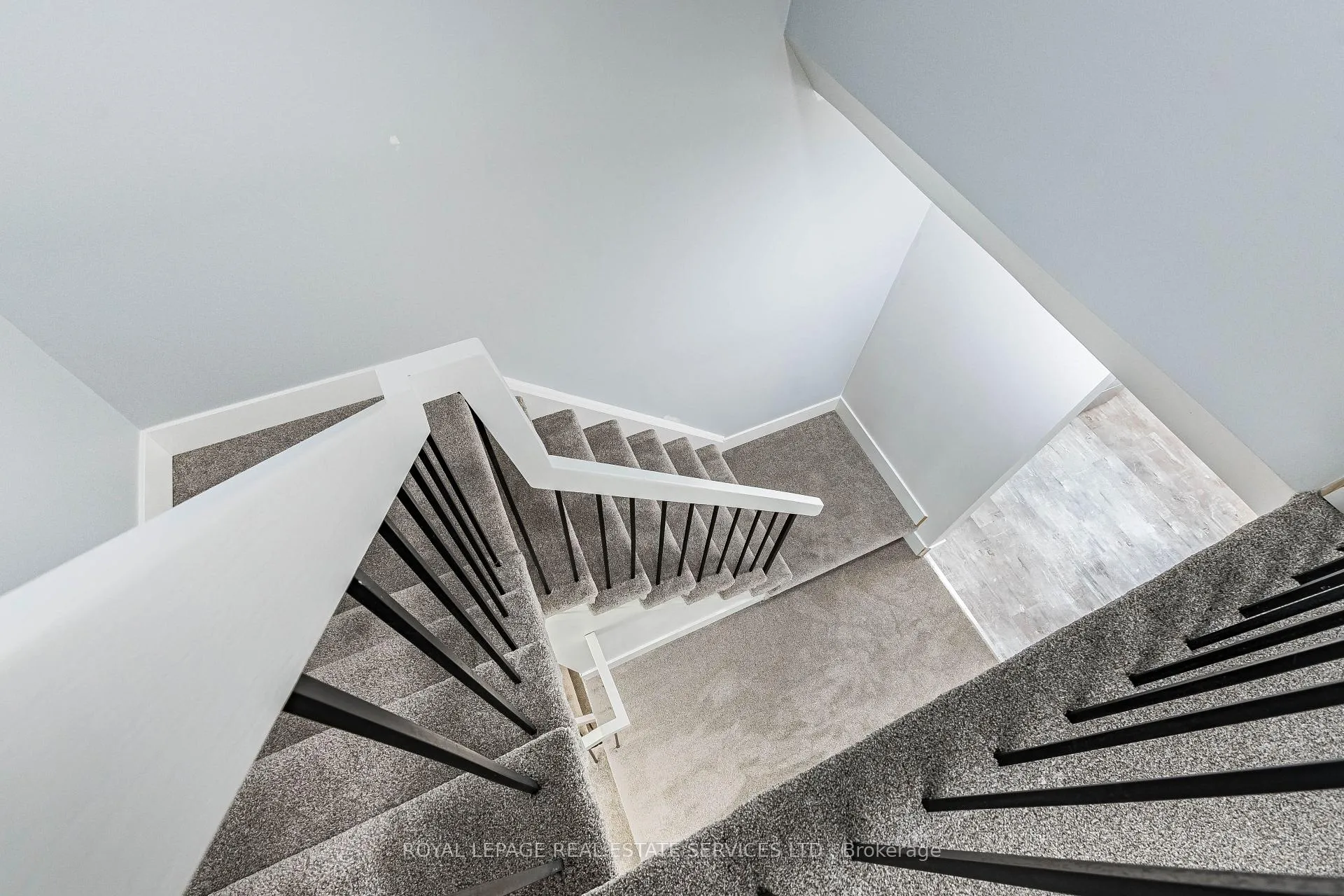 Photo 42 of Unit 35, 1855 Maple Ridge Drive, Mississauga, Rathwood — HOMEH