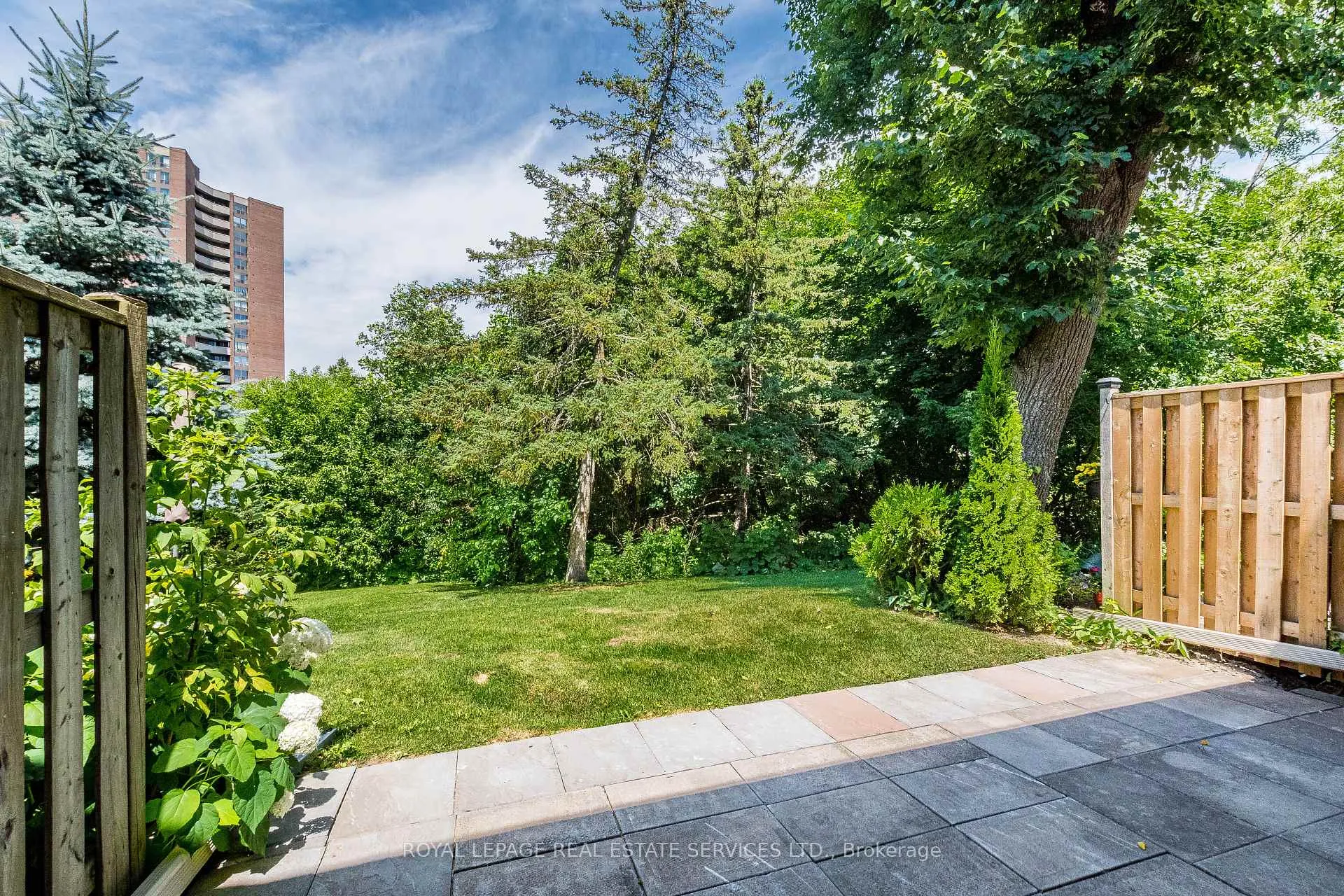 Photo 46 of Unit 35, 1855 Maple Ridge Drive, Mississauga, Rathwood — HOMEH