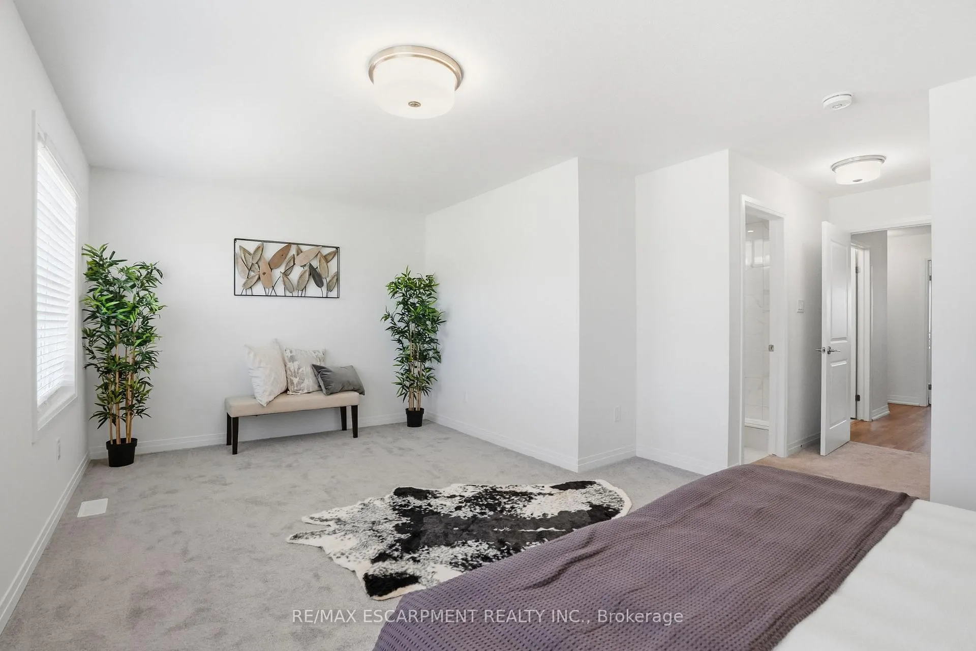 Photo 25 of 5 George Brier Drive W, Brant, Paris — HOMEH