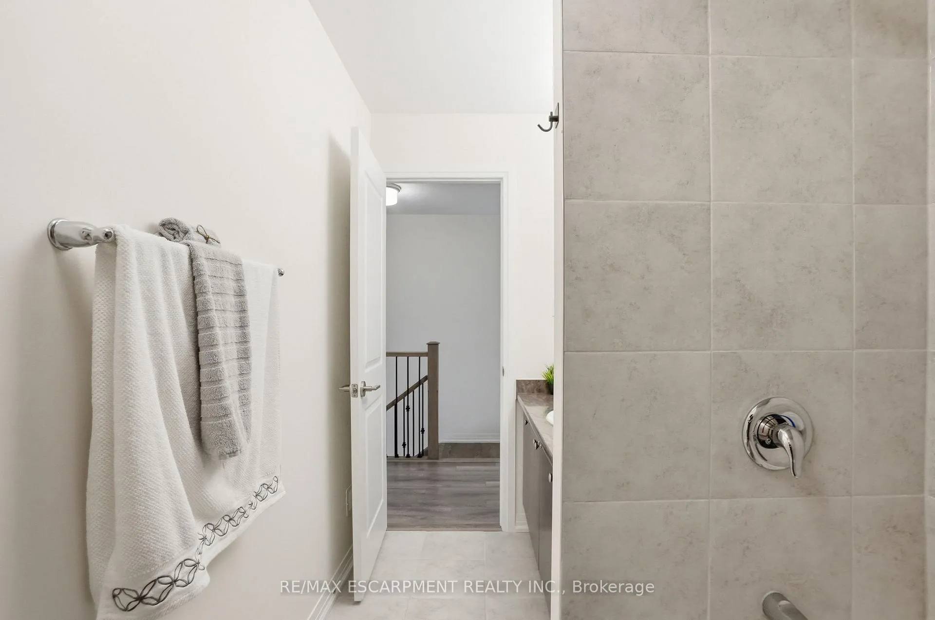 Photo 36 of 5 George Brier Drive W, Brant, Paris — HOMEH