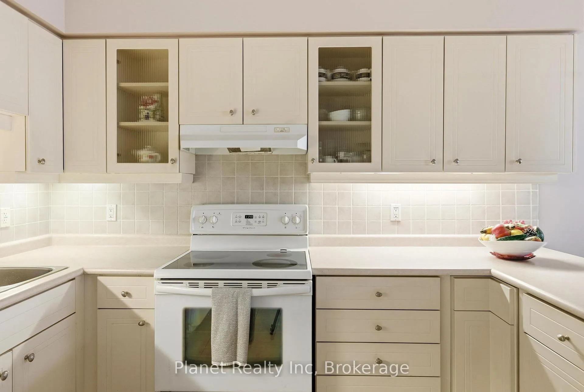 Photo 9 of Unit D301, 71 Bayberry Drive, Guelph, Village By The Arboretum — HOMEH