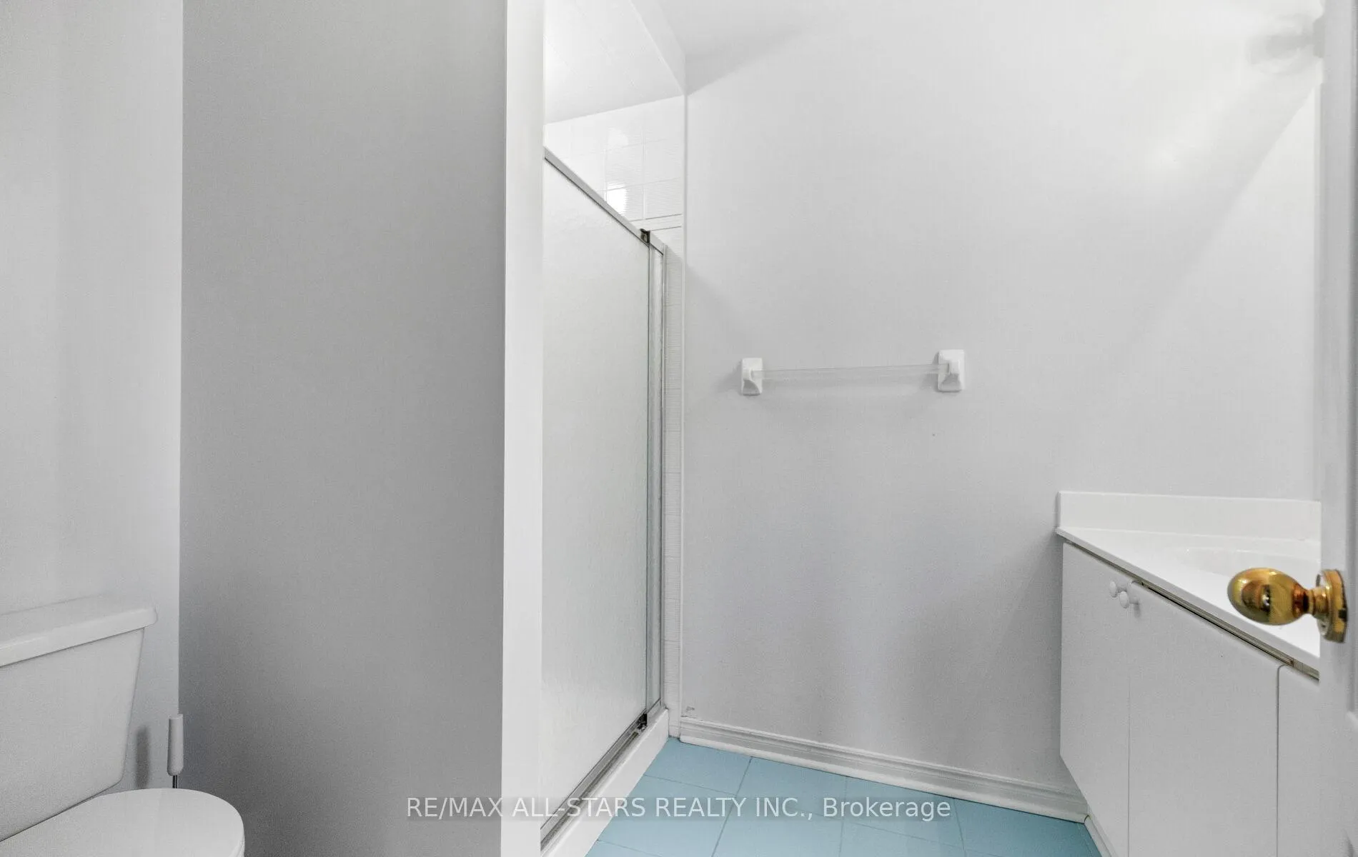 Photo 44 of 18 Lismer Court, Markham, Unionville — HOMEH