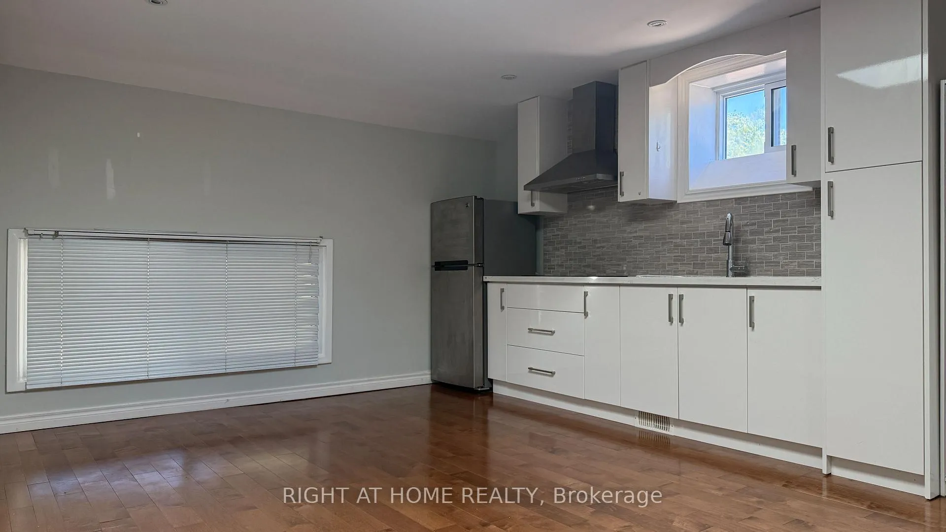 Photo 1 of Unit 1, 1088 Pearson Drive, Oakville, College Park — HOMEH