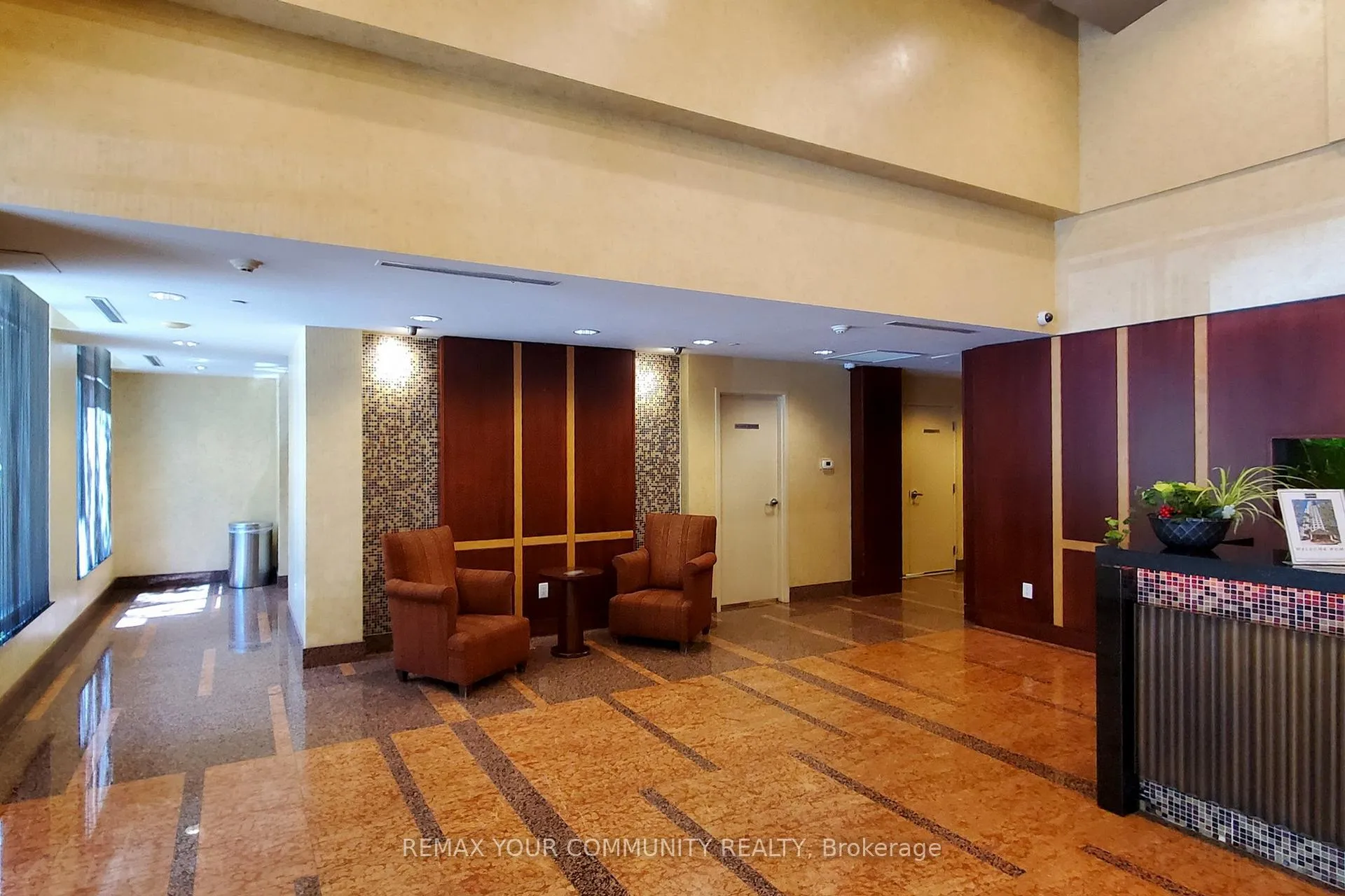 Photo 7 of Unit 1807, 21 Hillcrest Avenue, North York, Willowdale East — HOMEH