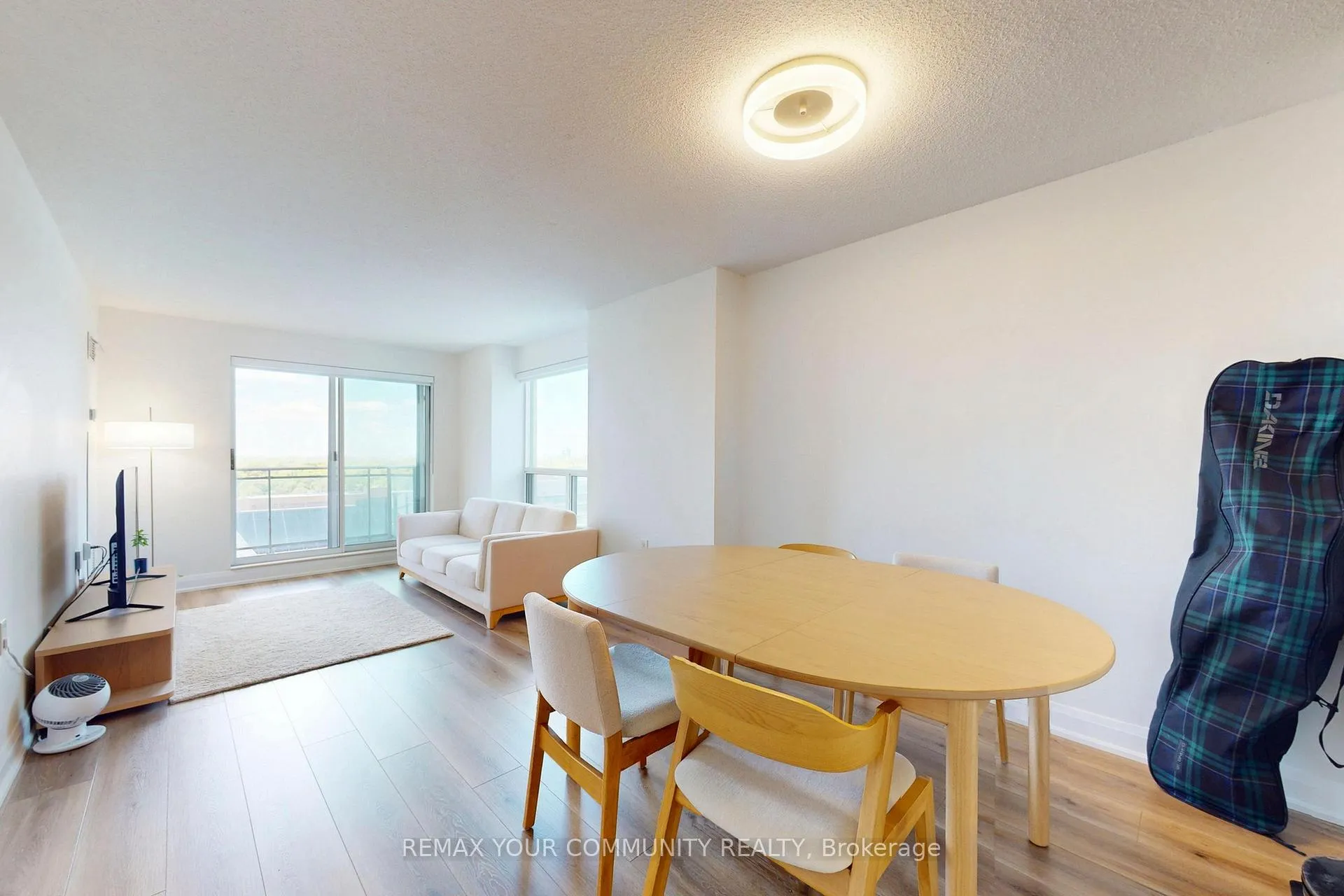 Photo 15 of Unit 1807, 21 Hillcrest Avenue, North York, Willowdale East — HOMEH