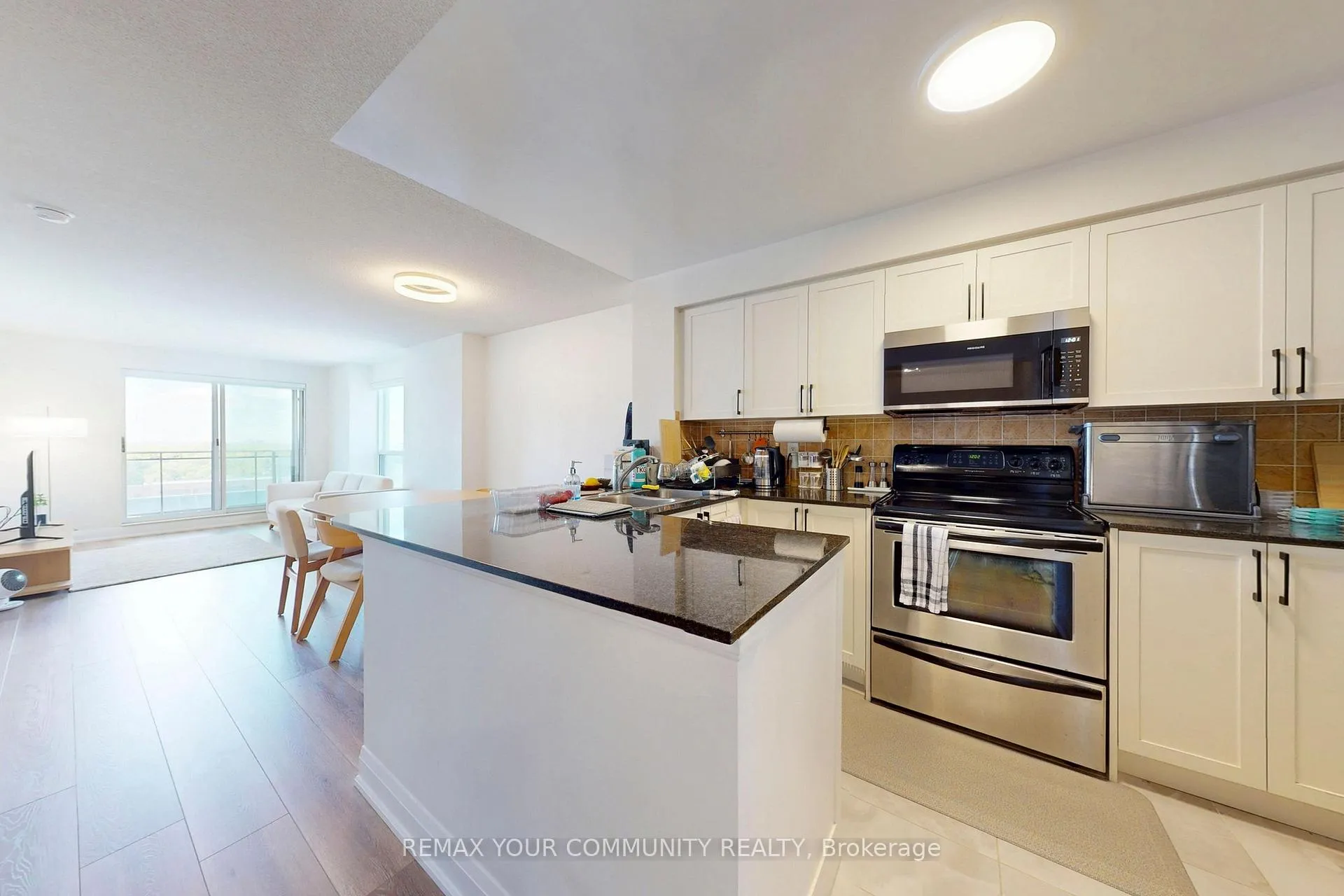 Photo 19 of Unit 1807, 21 Hillcrest Avenue, North York, Willowdale East — HOMEH