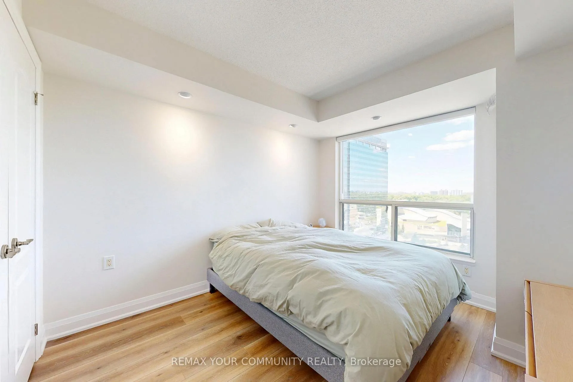 Photo 26 of Unit 1807, 21 Hillcrest Avenue, North York, Willowdale East — HOMEH