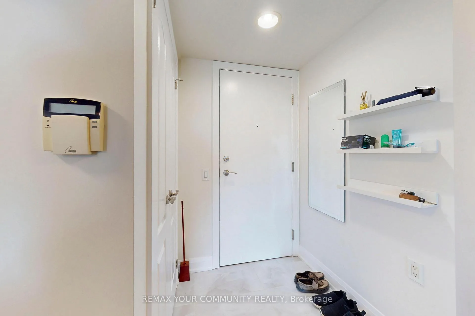 Photo 32 of Unit 1807, 21 Hillcrest Avenue, North York, Willowdale East — HOMEH