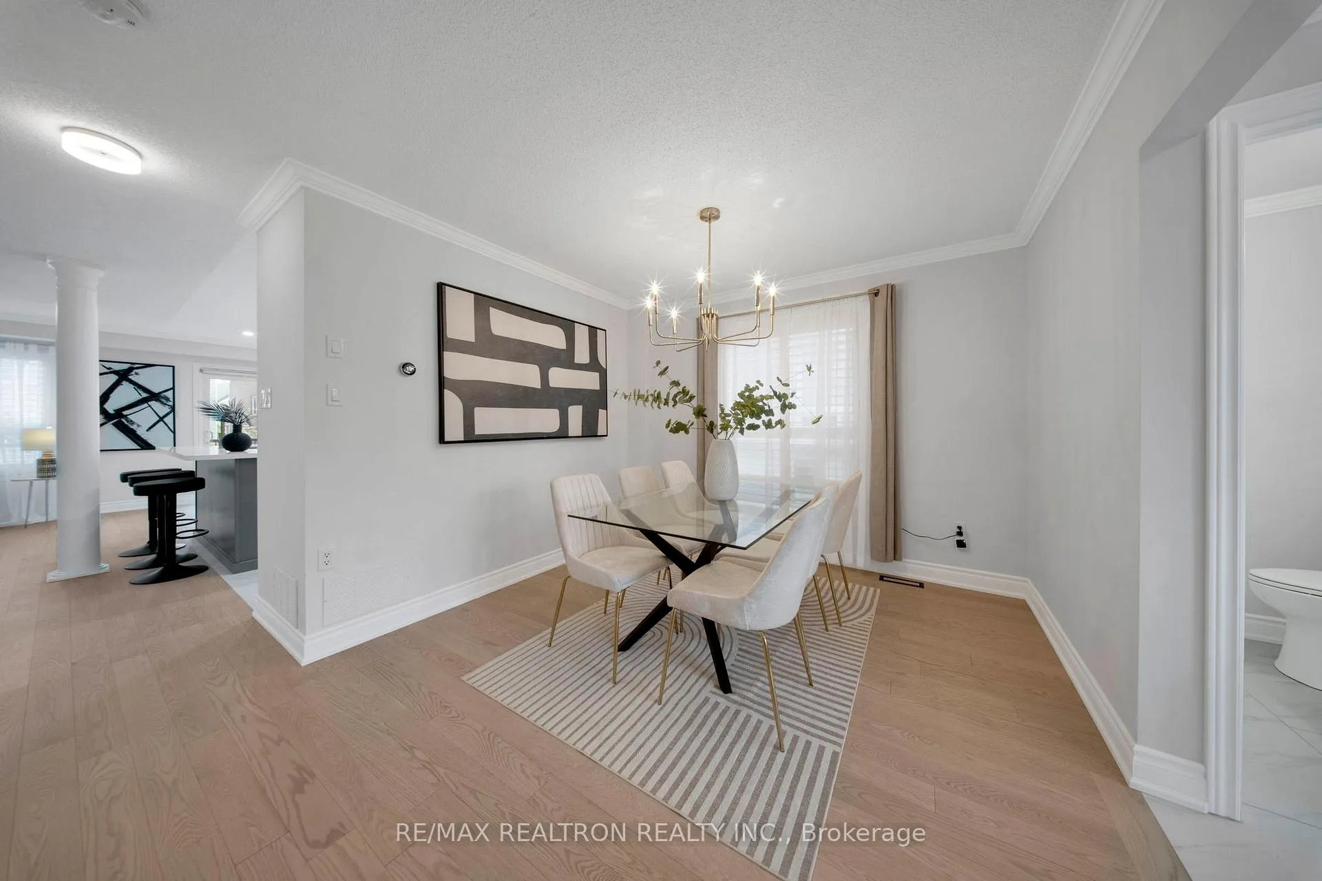Photo 8 of 25 Barden Crescent, Ajax, Northeast Ajax — HOMEH