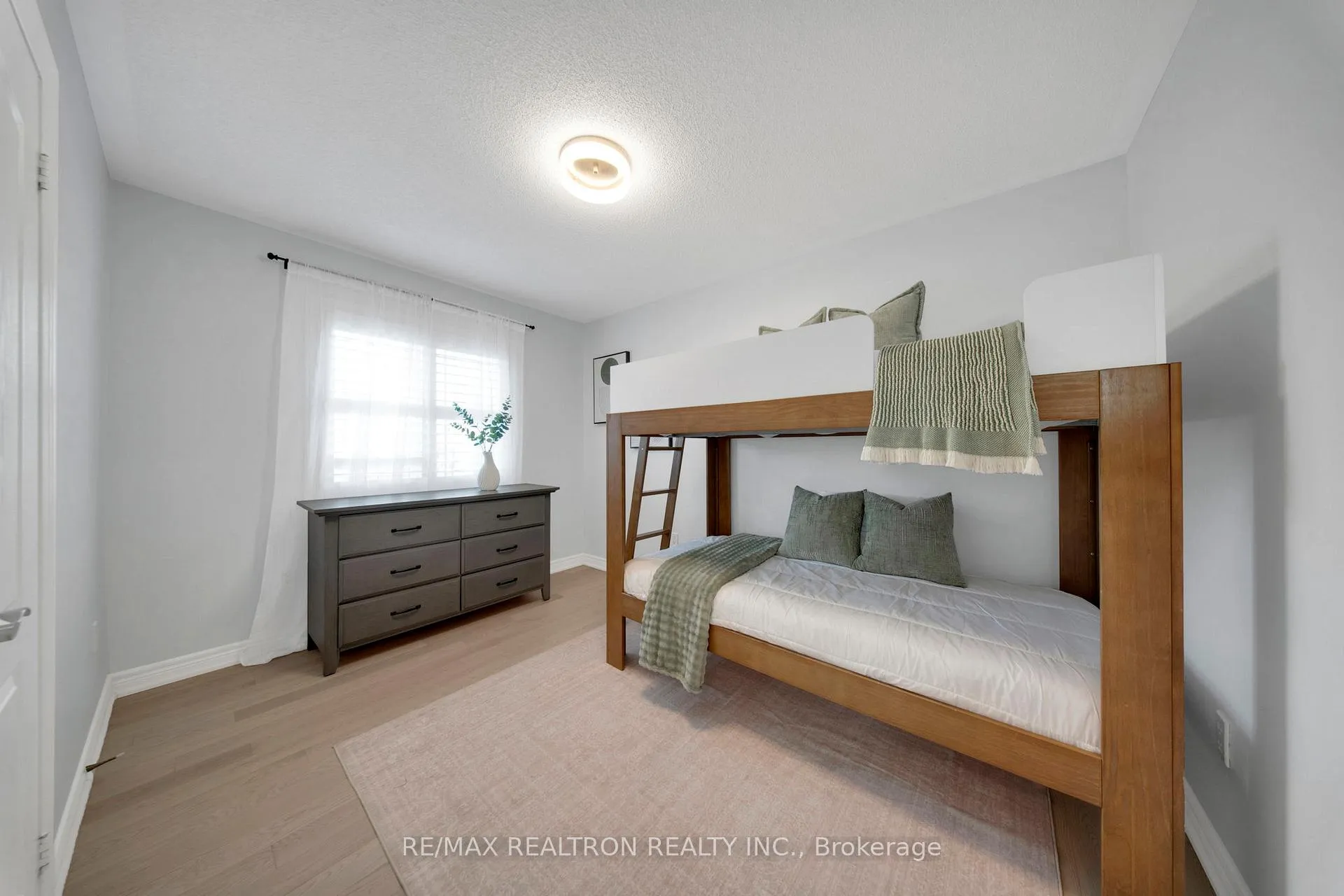 Photo 29 of 25 Barden Crescent, Ajax, Northeast Ajax — HOMEH