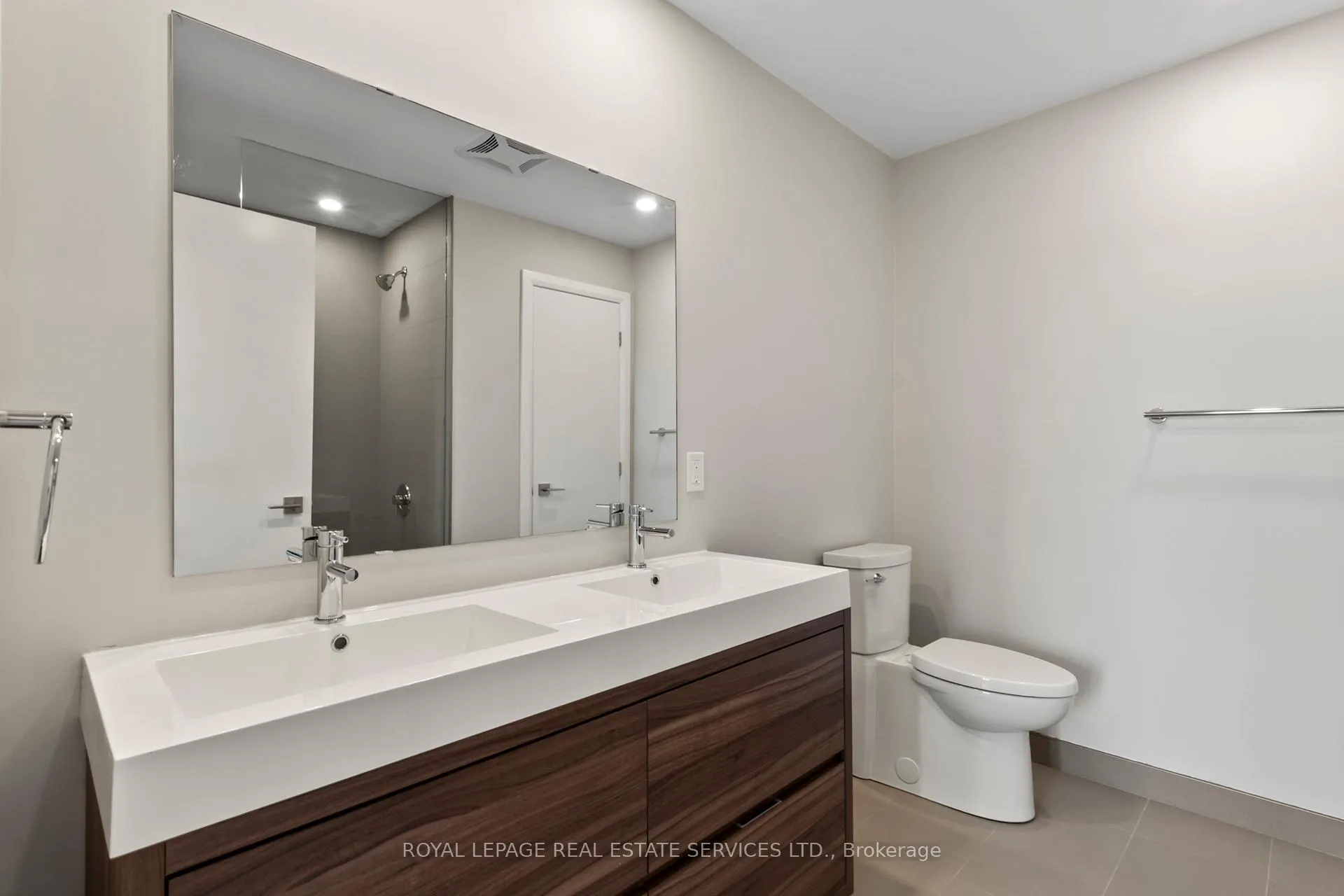 Photo 10 of Unit 610, 195 Hunter Street E, Peterborough, Ashburnham Ward 4 — HOMEH