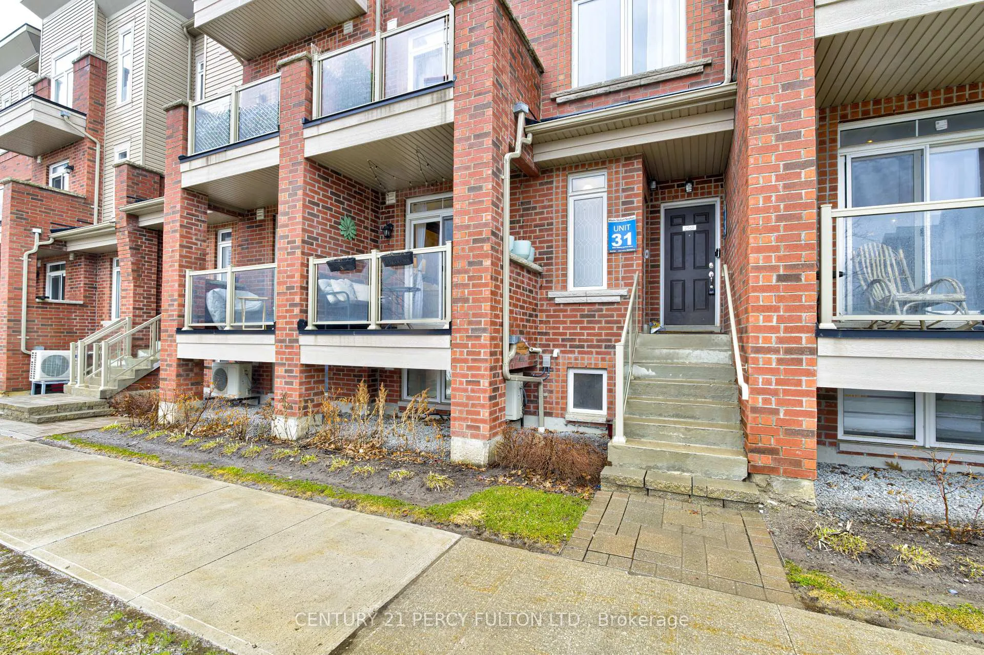 Photo 3 of 2566 William Jackson Drive, Pickering, Duffin Heights — HOMEH