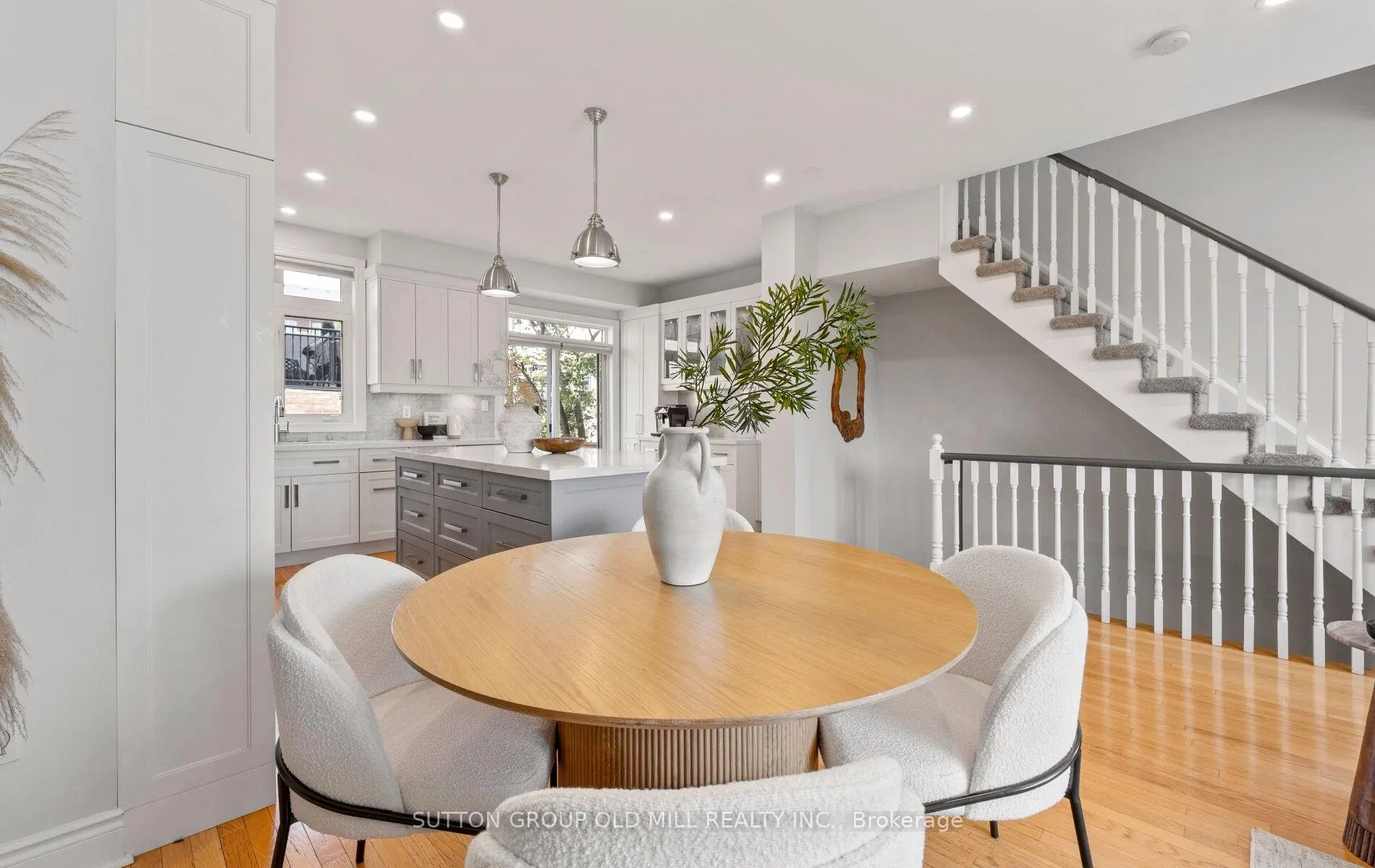 Photo 14 of 36 Clockwork Lane, Etobicoke, Stonegate-Queensway — HOMEH