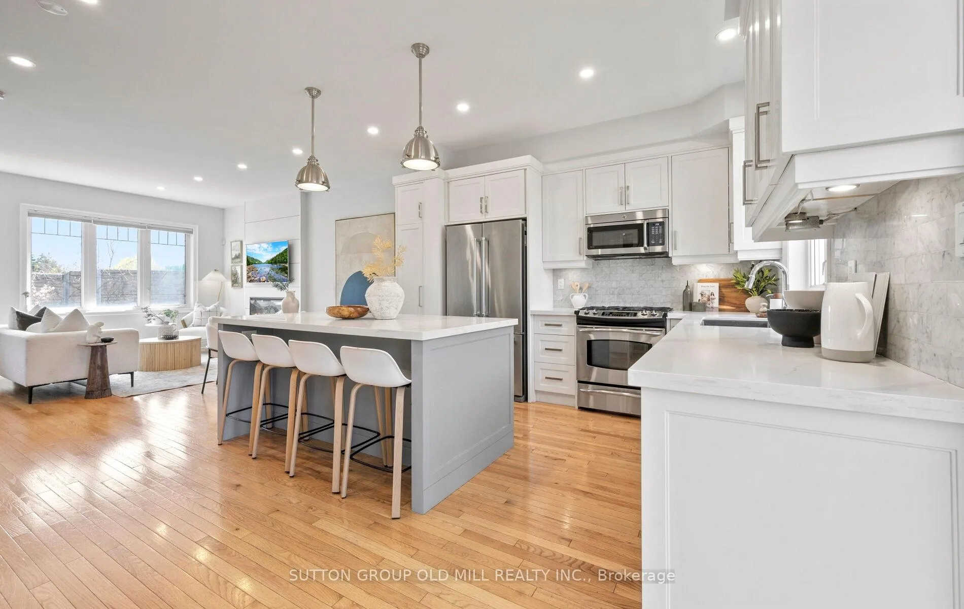 Photo 20 of 36 Clockwork Lane, Etobicoke, Stonegate-Queensway — HOMEH