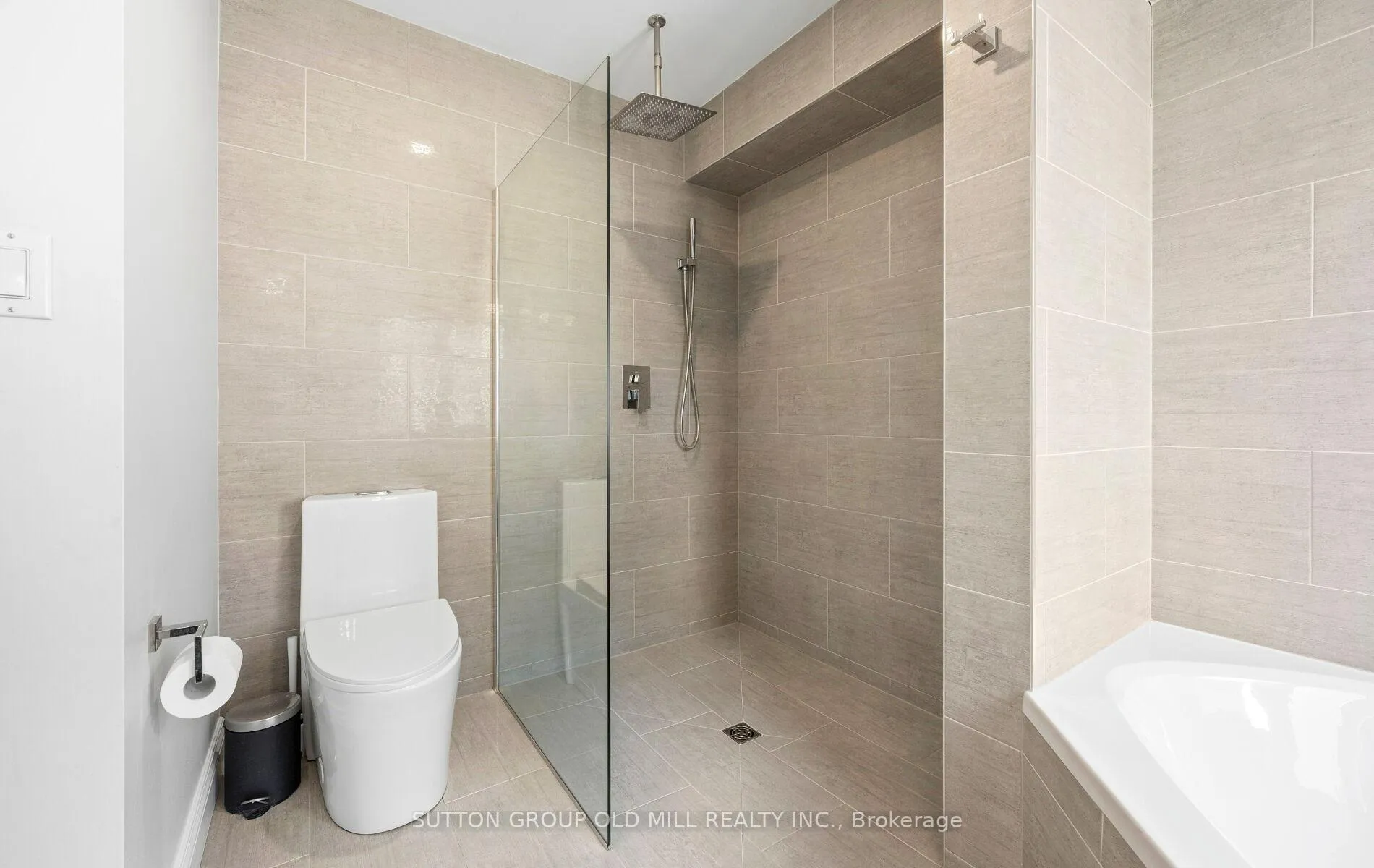 Photo 31 of 36 Clockwork Lane, Etobicoke, Stonegate-Queensway — HOMEH