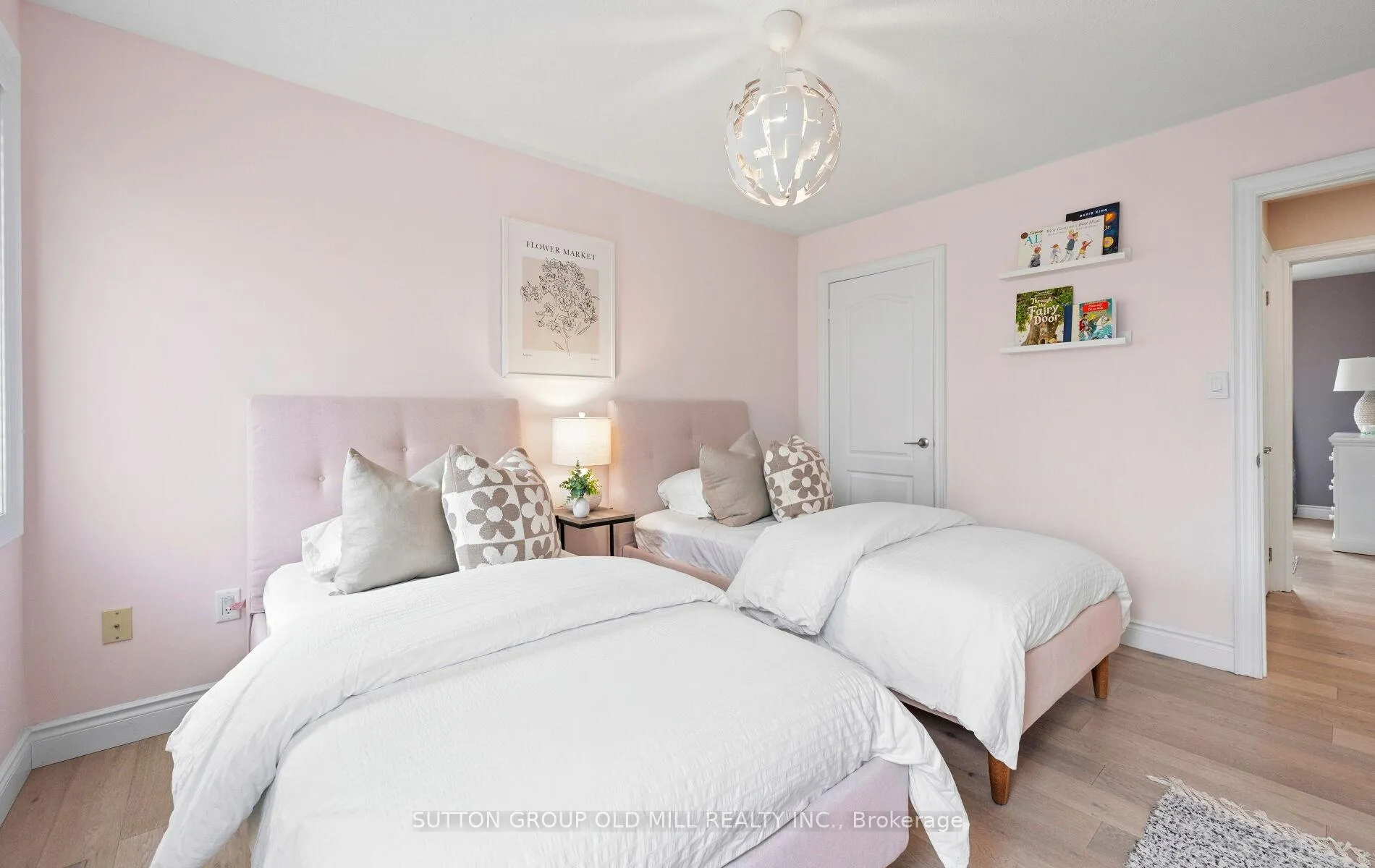Photo 34 of 36 Clockwork Lane, Etobicoke, Stonegate-Queensway — HOMEH
