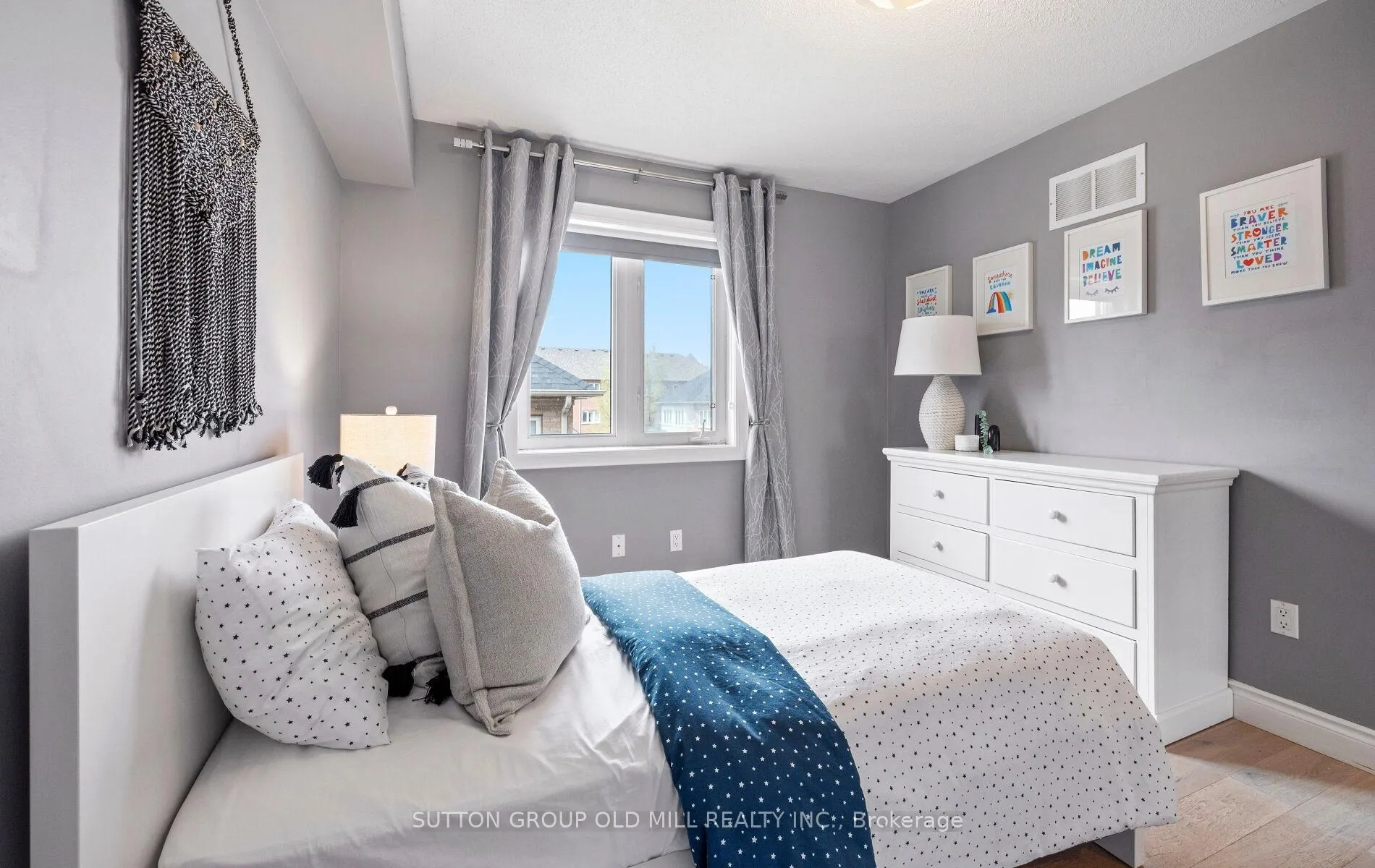 Photo 37 of 36 Clockwork Lane, Etobicoke, Stonegate-Queensway — HOMEH