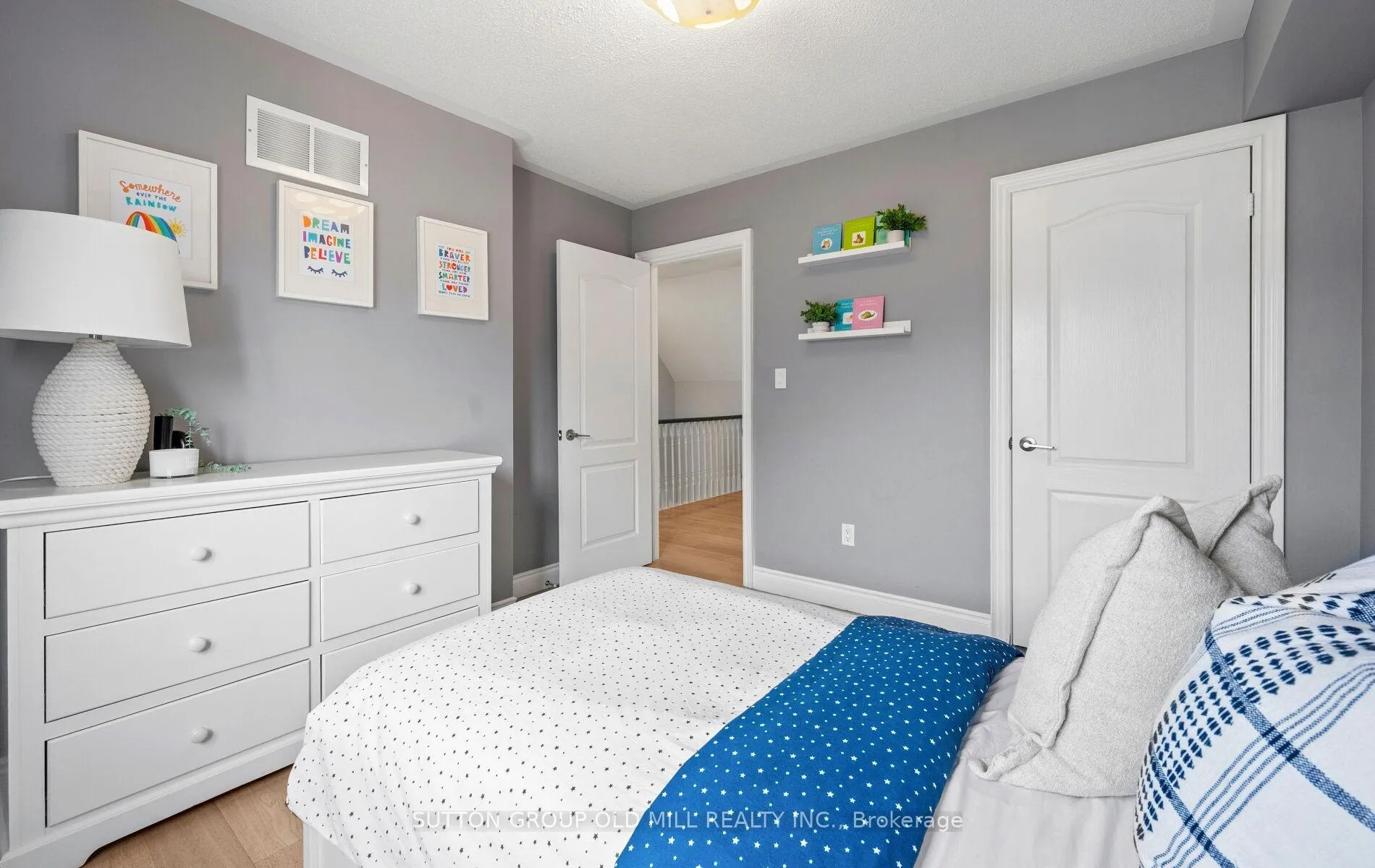 Photo 38 of 36 Clockwork Lane, Etobicoke, Stonegate-Queensway — HOMEH