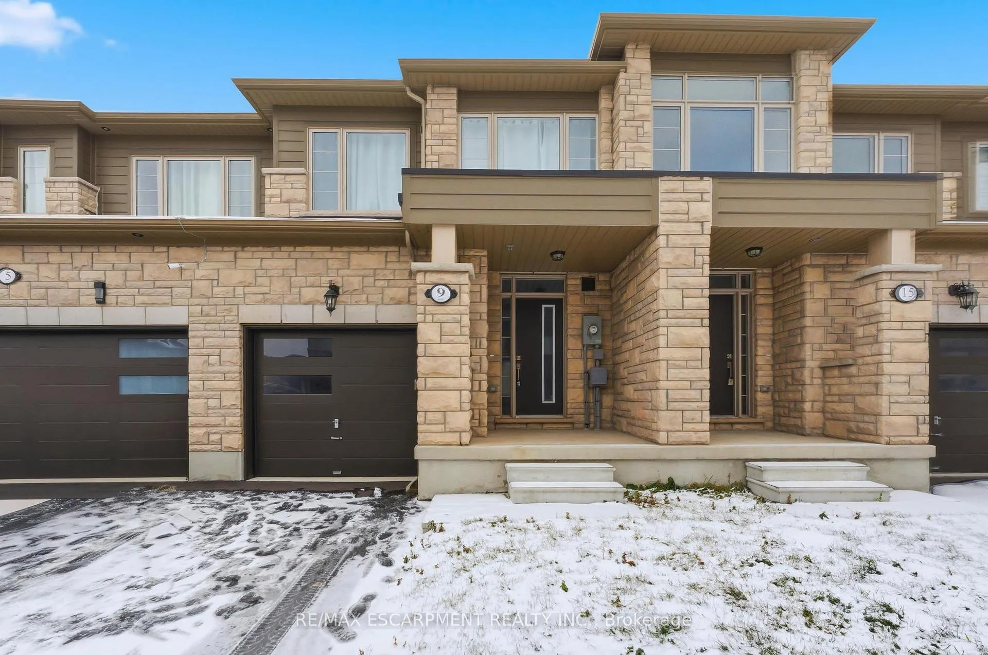 Photo 4 of 9 Admiral Road, Welland, Hwy 406/Welland — HOMEH