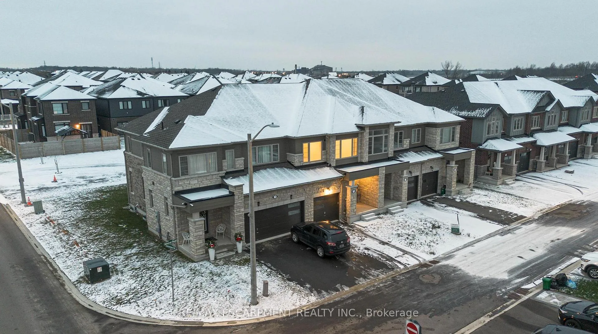 Photo 36 of 9 Admiral Road, Welland, Hwy 406/Welland — HOMEH