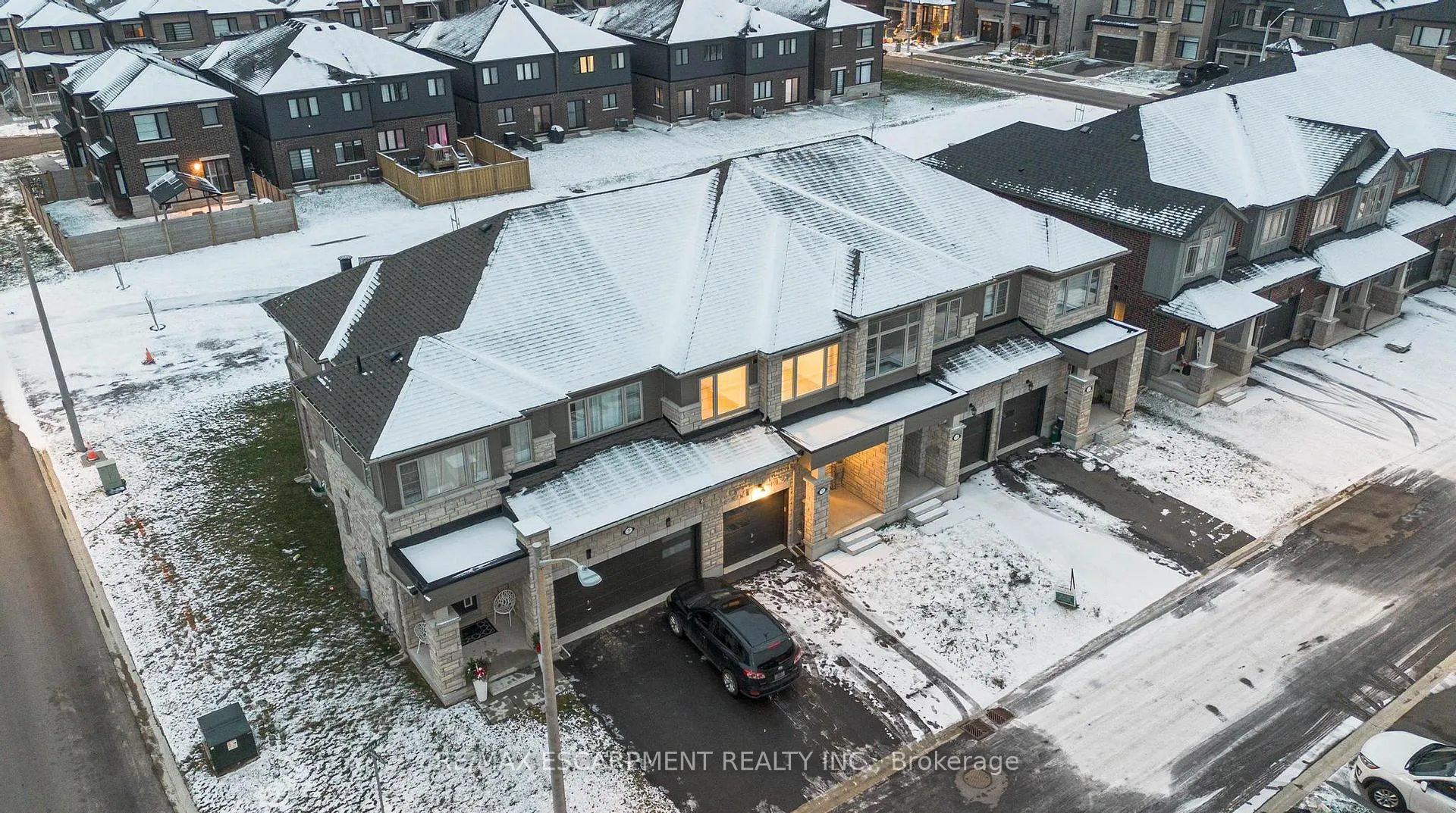 Photo 39 of 9 Admiral Road, Welland, Hwy 406/Welland — HOMEH