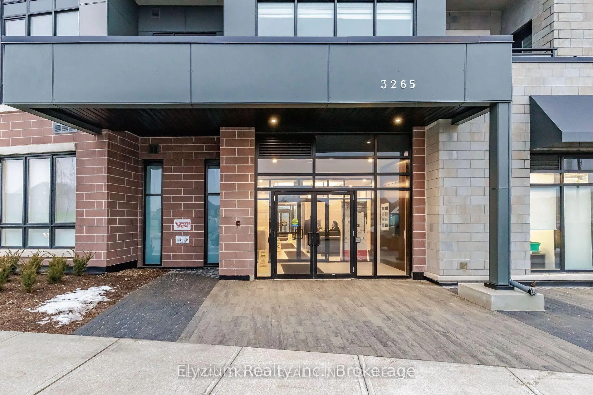 Front of Unit 503, 3265 Carding Mill Trail W