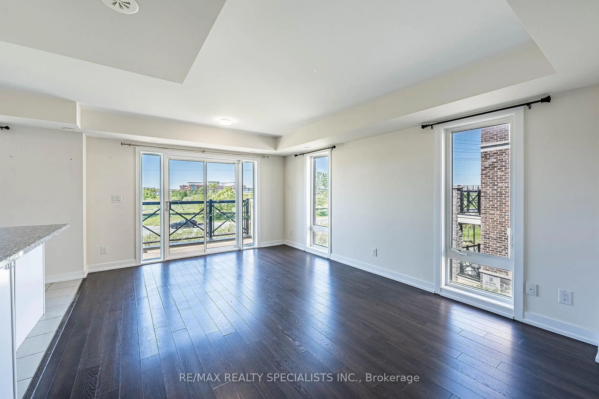 Photo 6 of Unit 527, 30 Dunsheath Way, Markham, Cornell — HOMEH