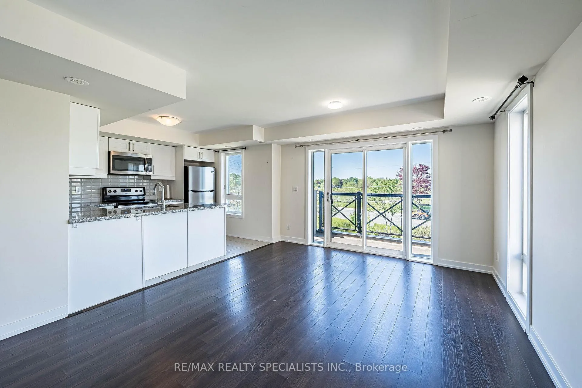 Photo 7 of Unit 527, 30 Dunsheath Way, Markham, Cornell — HOMEH